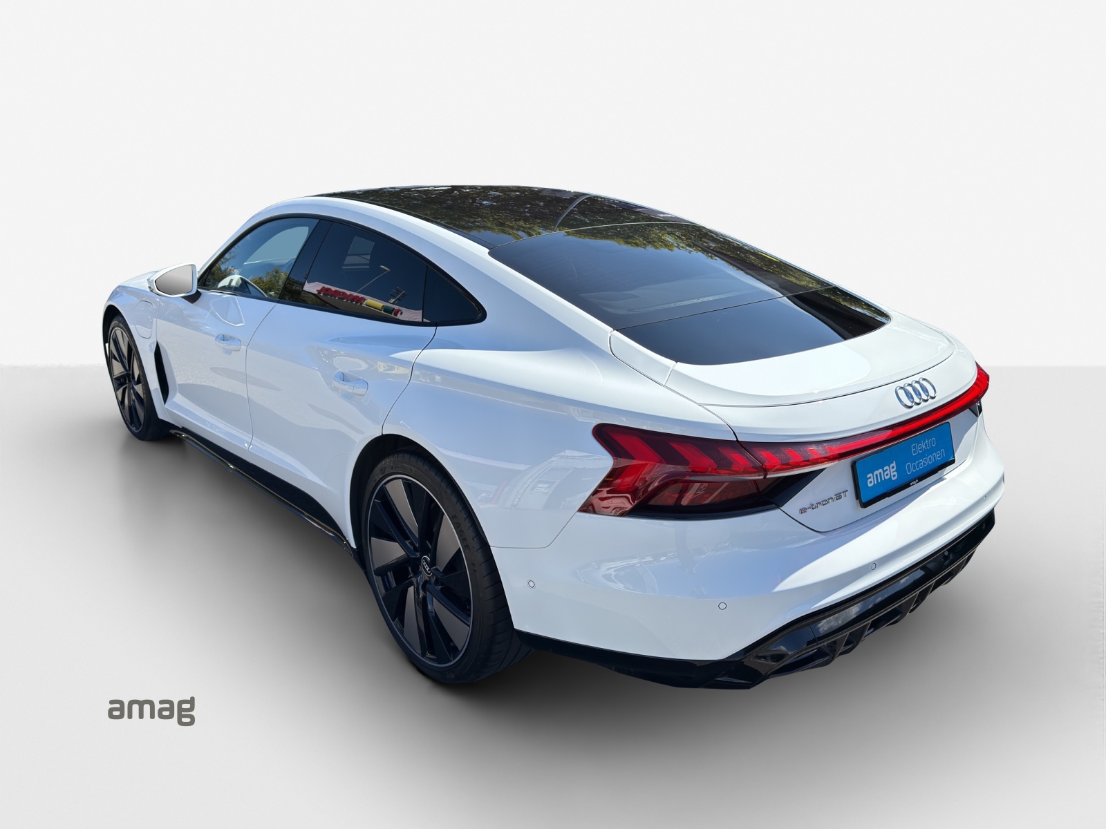 AUDI e-tron GT quattro-image-2