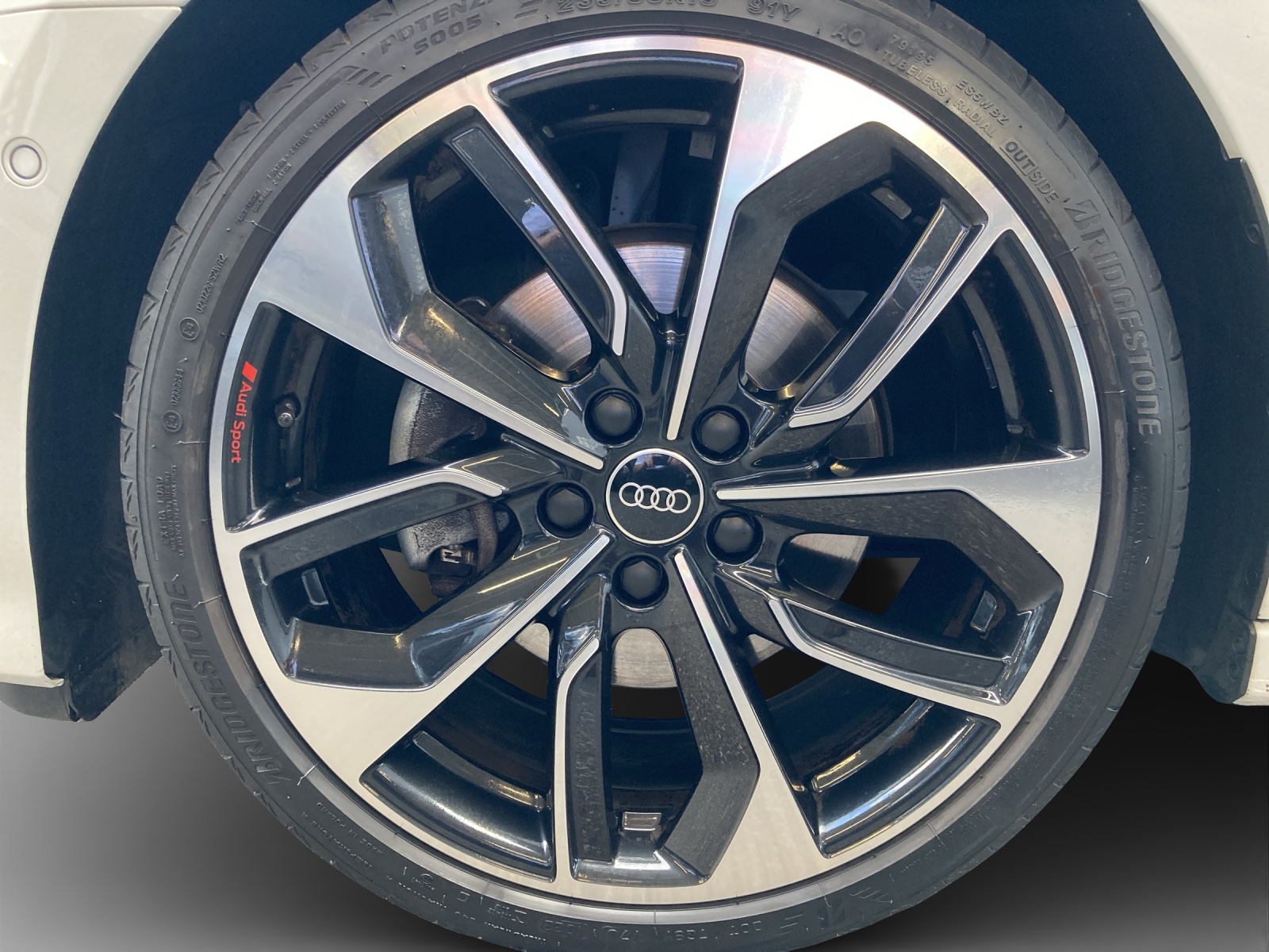AUDI A3 Sportback 35 TFSI Attraction S-tronic-image-15