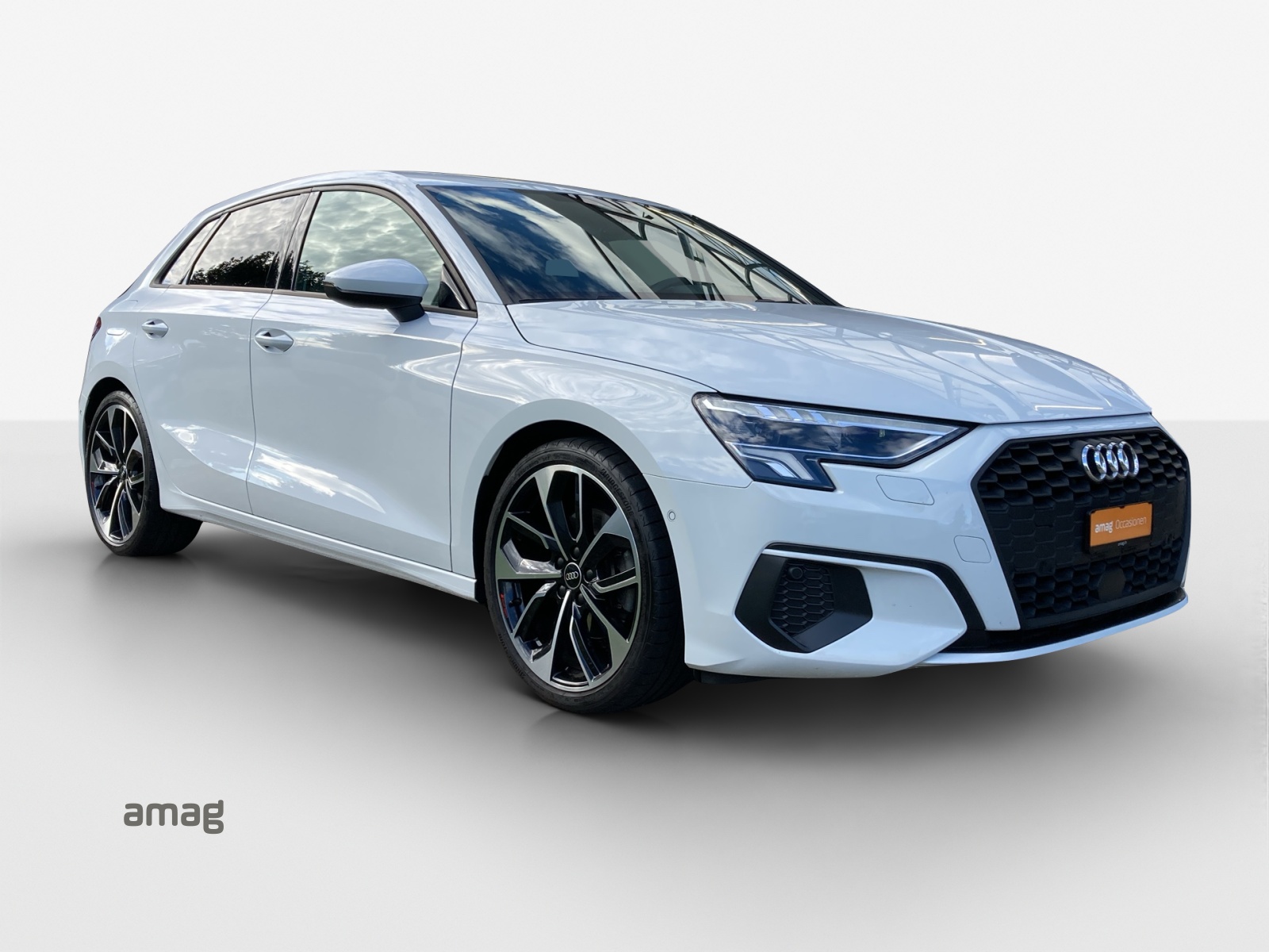 AUDI A3 Sportback 35 TFSI Attraction S-tronic-image-5