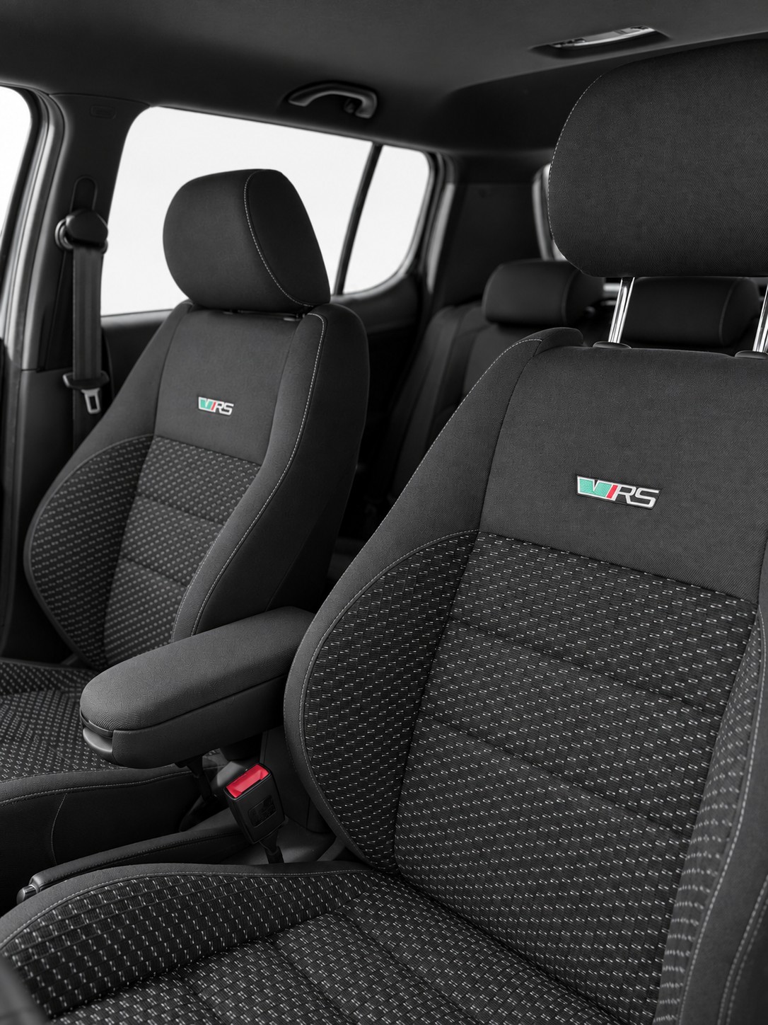 SKODA Fabia 1.4 TSI RS DSG-image-6