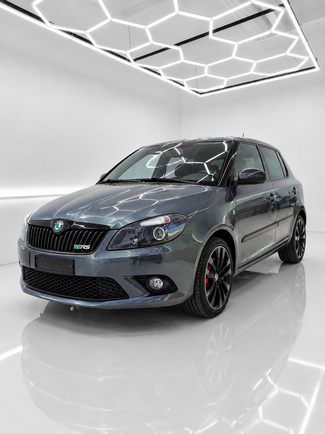 SKODA Fabia 1.4 TSI RS DSG-image-0