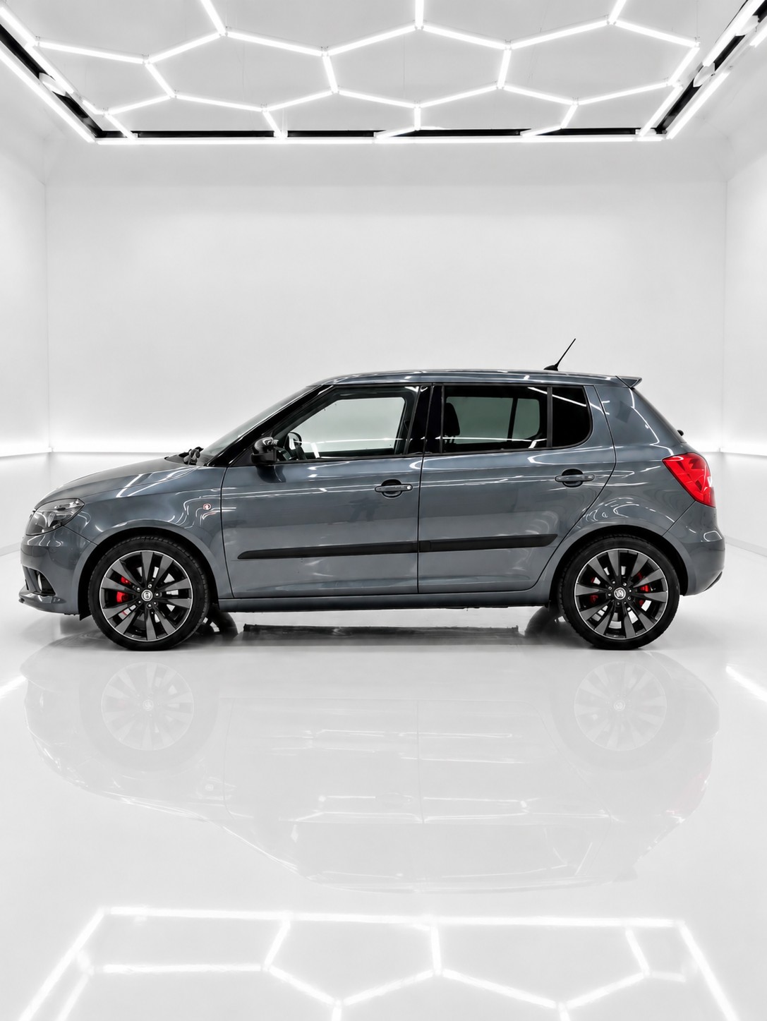 SKODA Fabia 1.4 TSI RS DSG-image-2