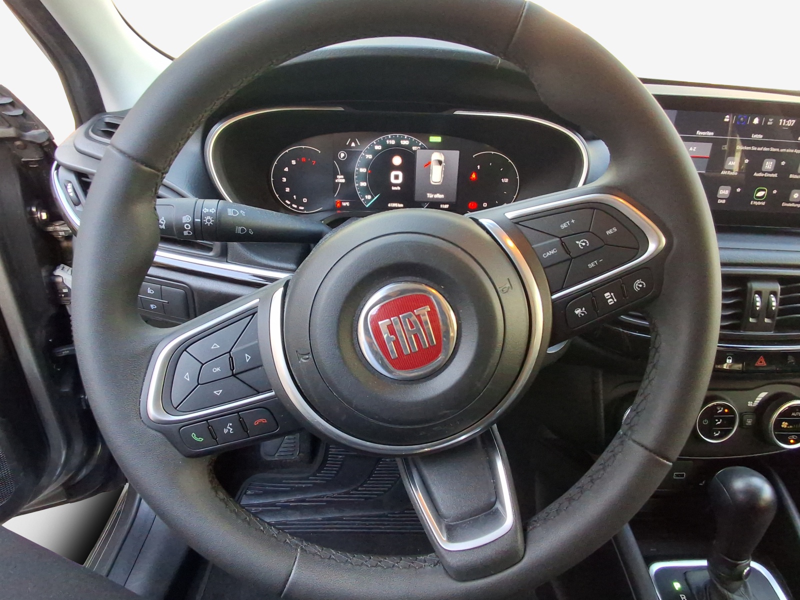 FIAT Tipo Hybrid 1.5 Cross-image-9