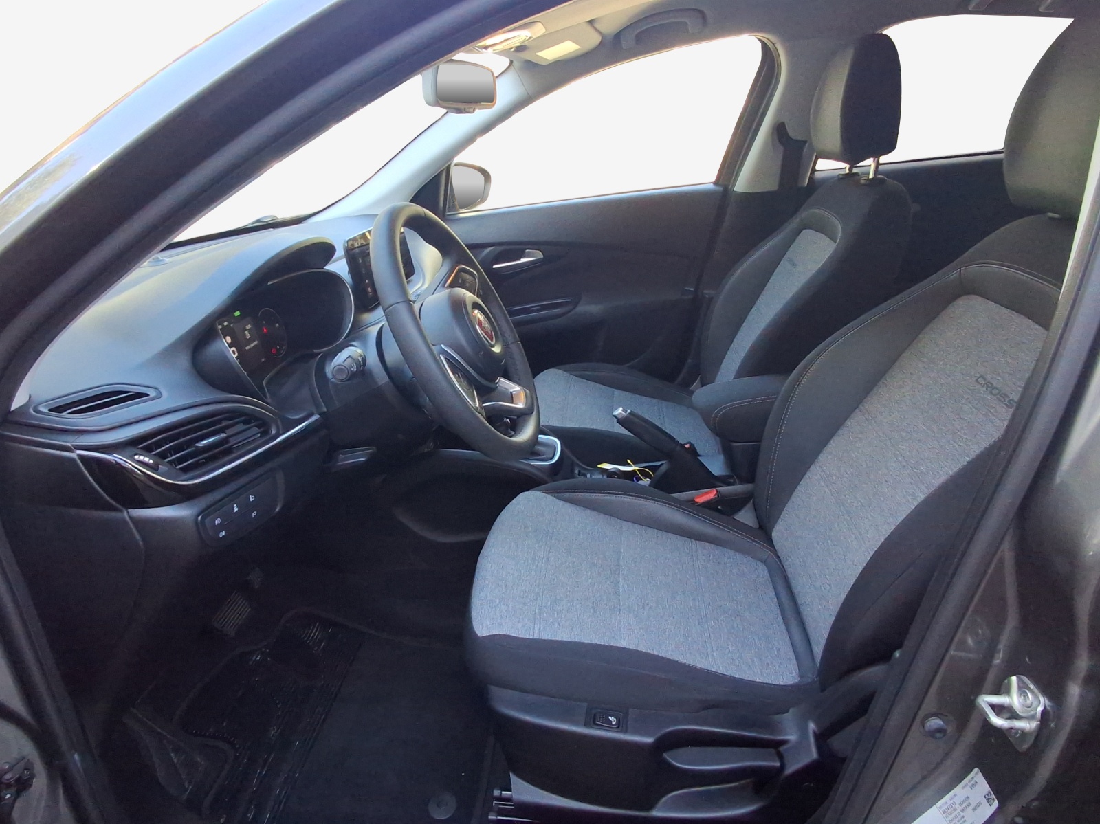 FIAT Tipo Hybrid 1.5 Cross-image-7