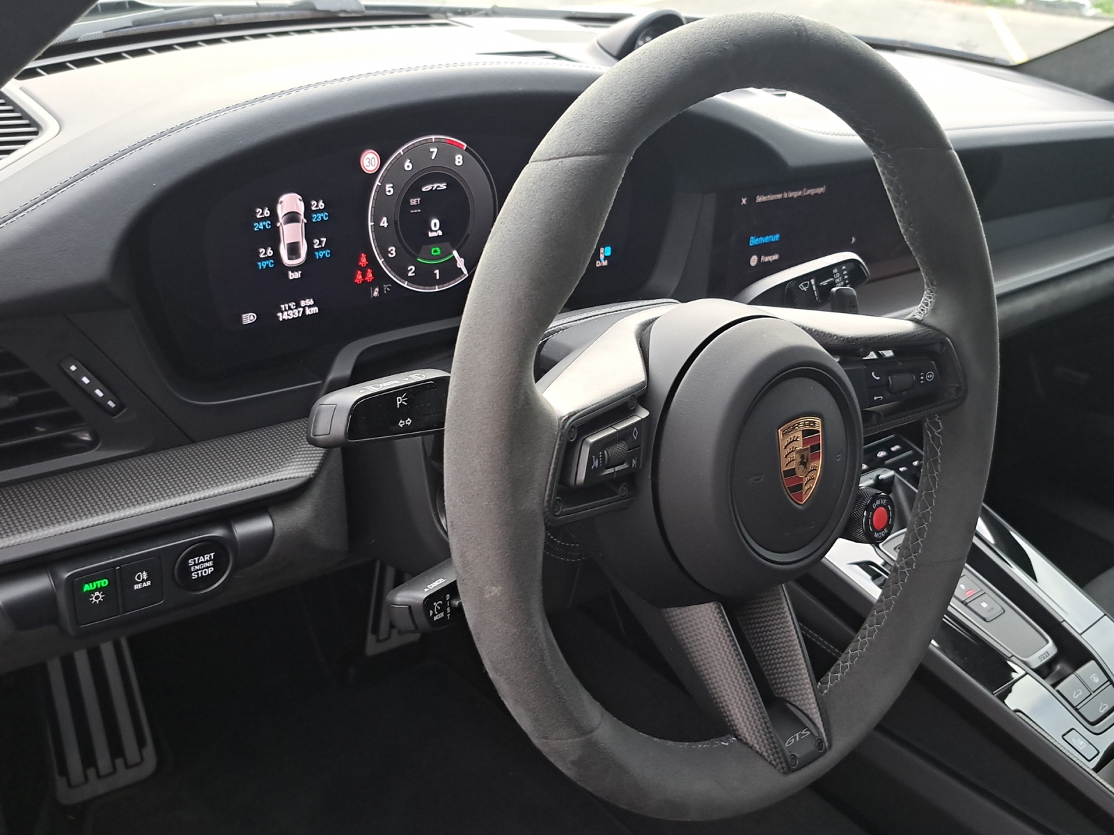 PORSCHE 911 Carrera 4 GTS T-Hybrid PDK-image-7
