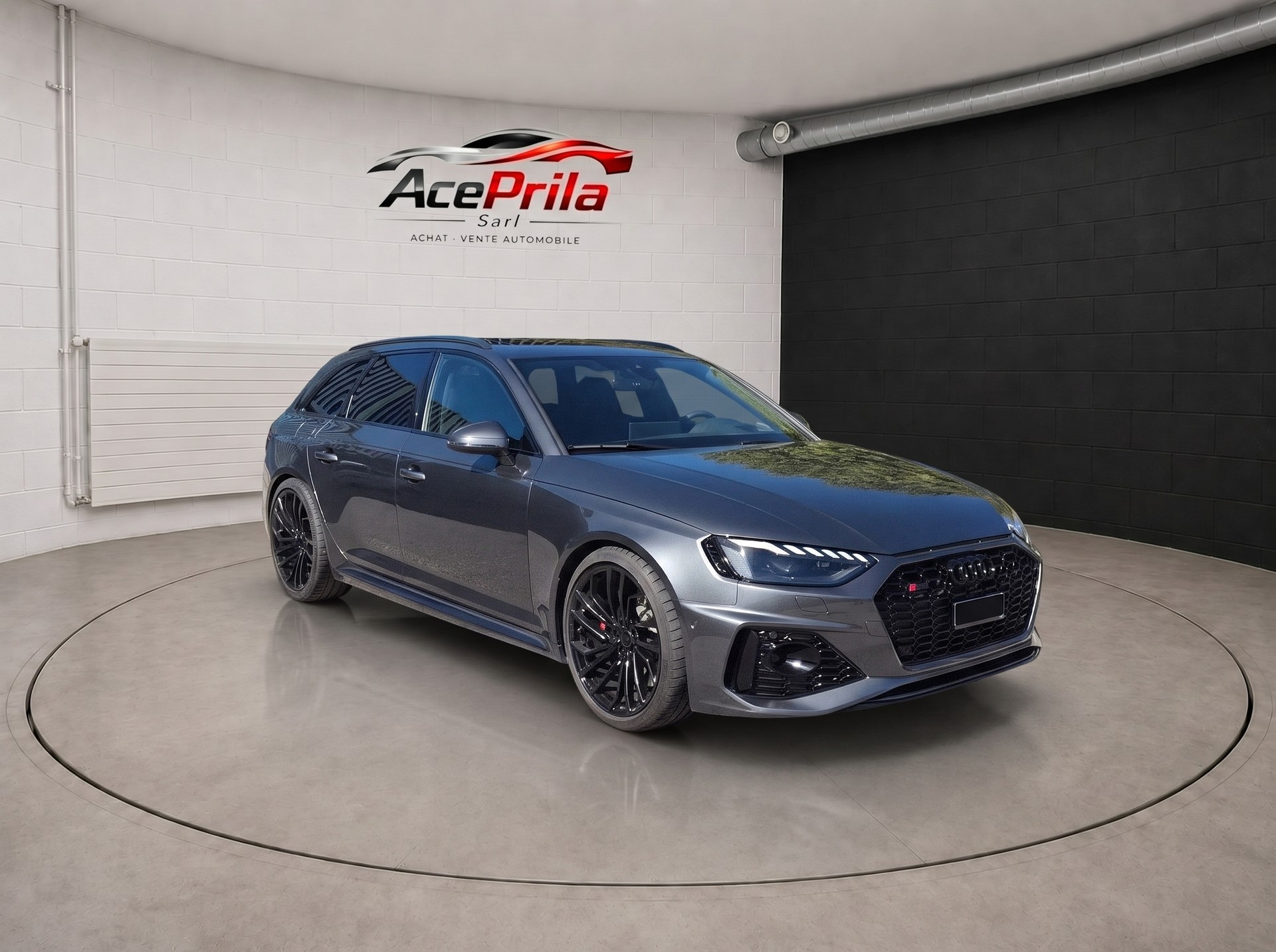 AUDI RS4 Avant quattro tiptronic-image-1
