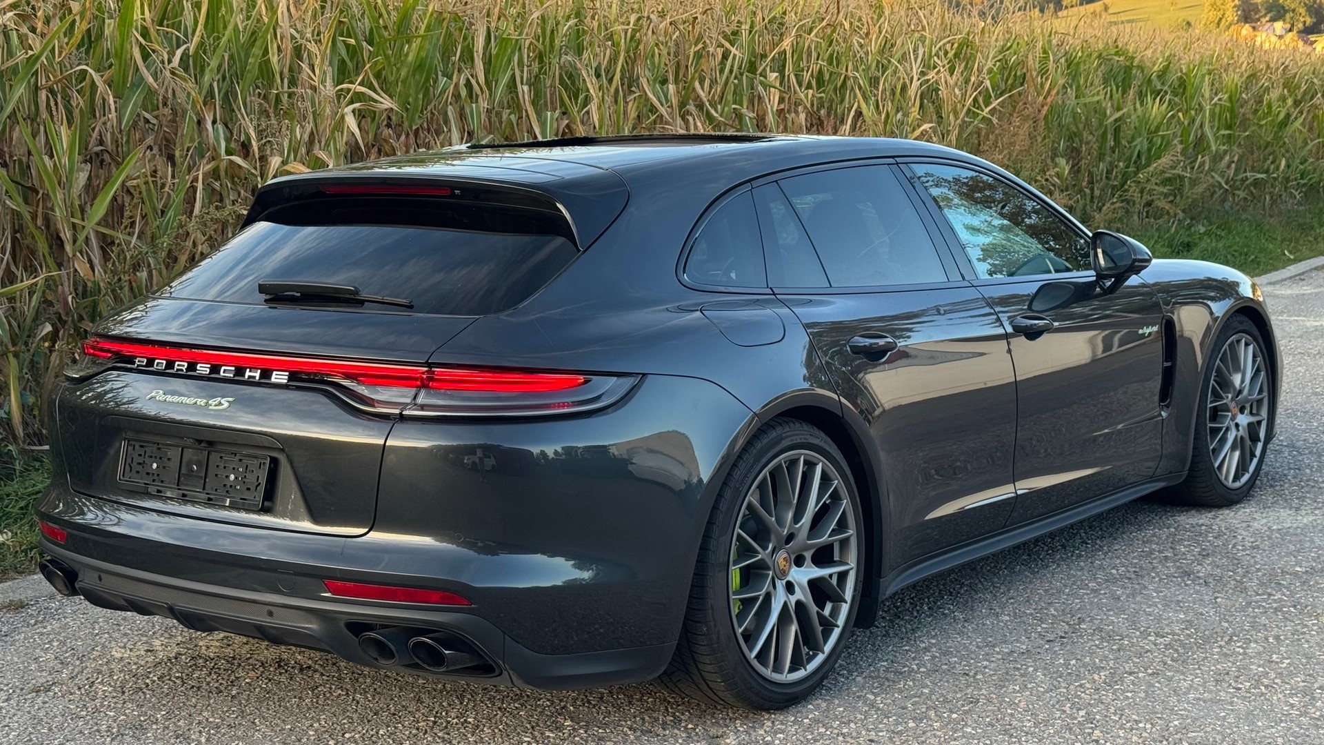 PORSCHE Panamera 4S E-Hybrid Sport Turismo PDK-image-4
