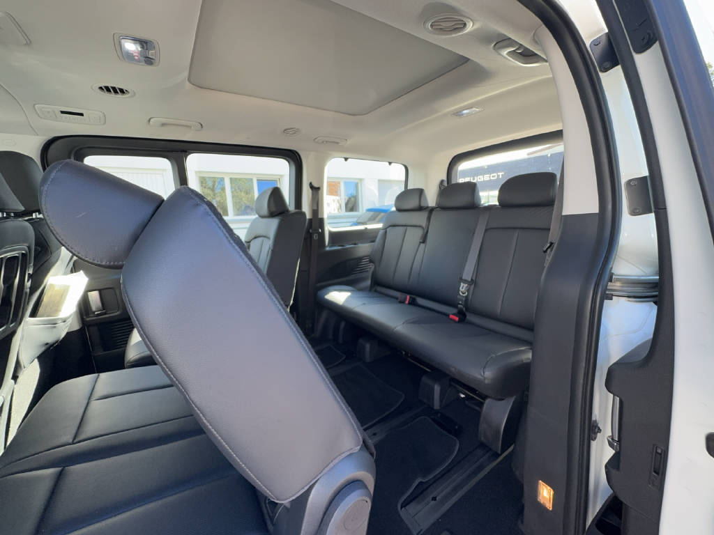 HYUNDAI Staria Wagon 1.6 GDi HEV Vertex-image-10