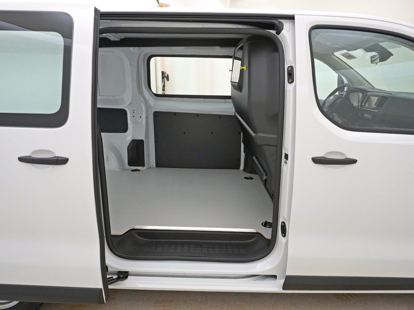 CITROEN Jumpy Kaw. M 2.0 BlueHDi 140 S/S-image-15