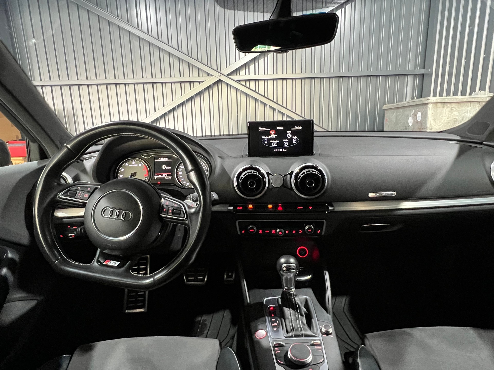 AUDI 2.0 T FSI quattro S-Tronic-image-5