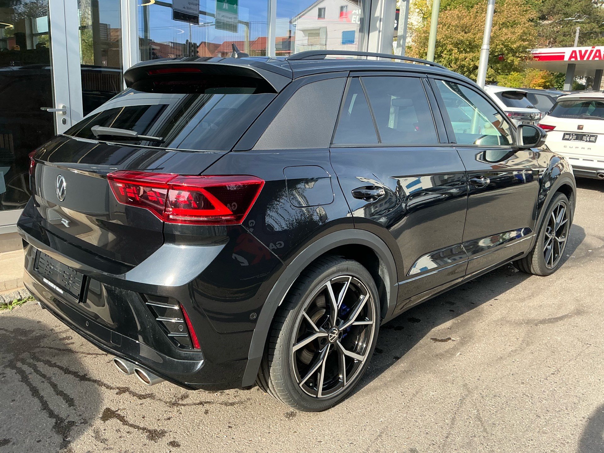VW T-Roc R 4MOTION BLACK STYLE *** PANORAMAGLASDACH & ANHÄNGEKUPPLUNG ***-showroom-element-3