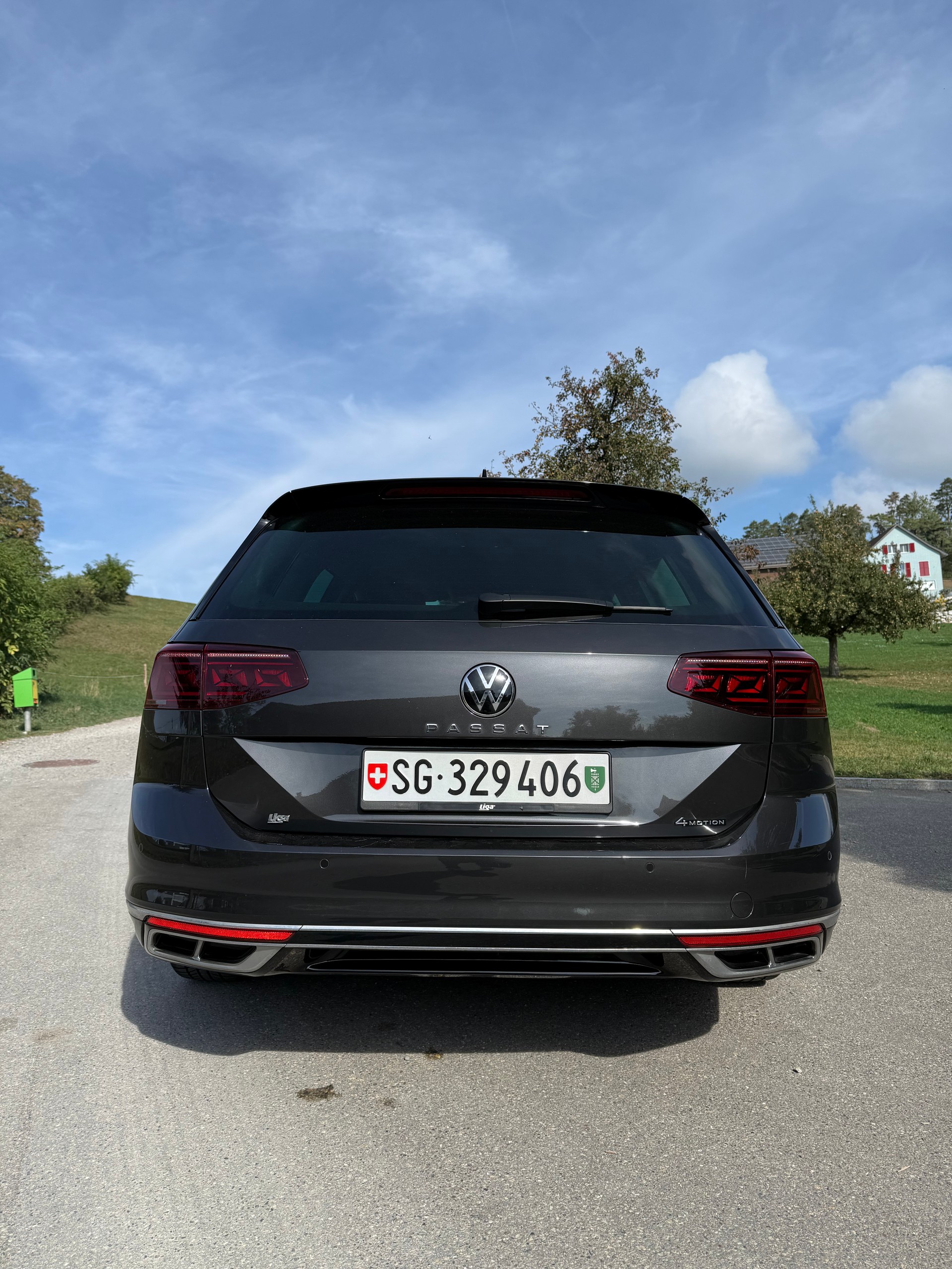 VW 2.0 TSI Elegance DSG 4m-image-0