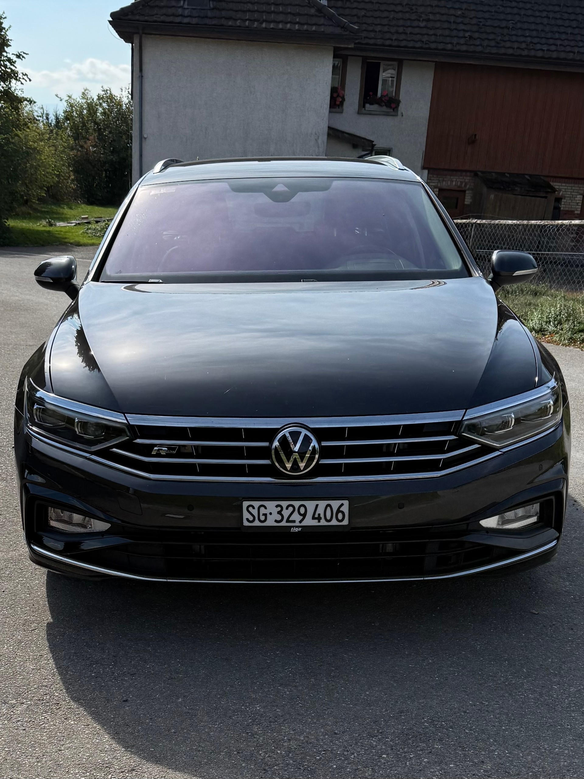 VW 2.0 TSI Elegance DSG 4m-image-2