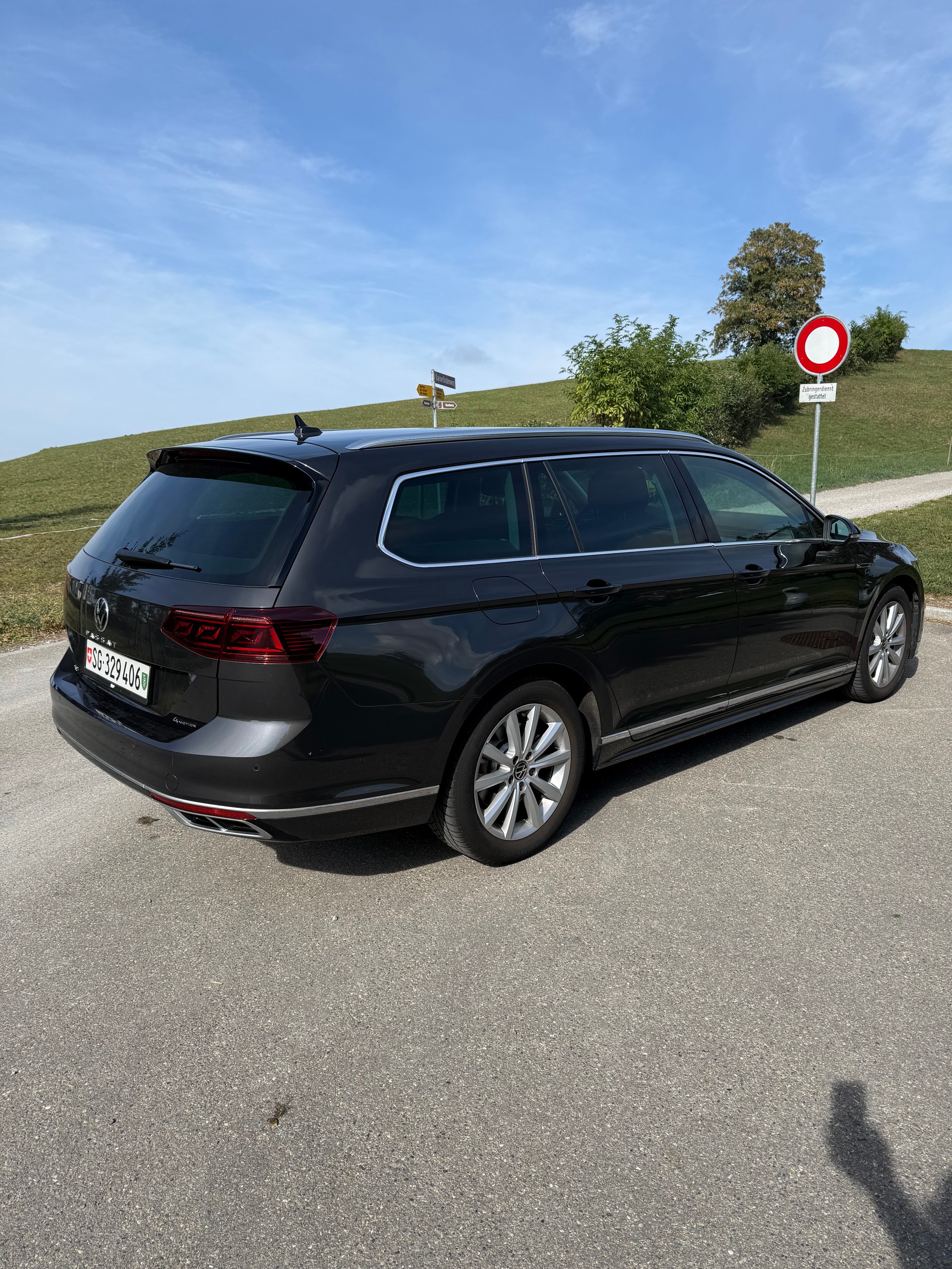 VW 2.0 TSI Elegance DSG 4m-image-1
