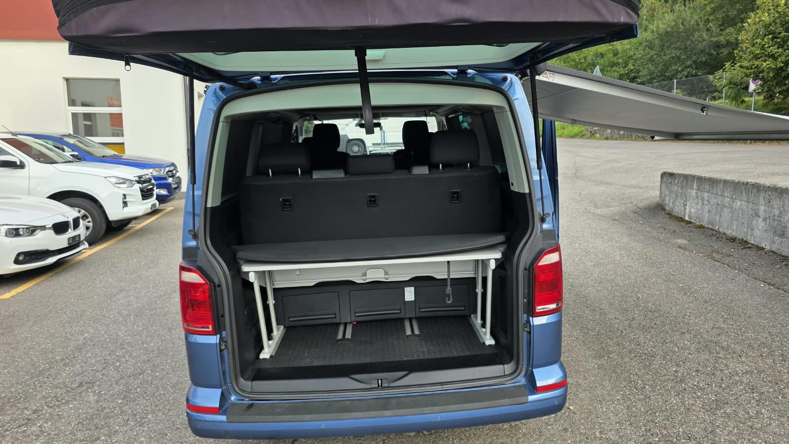 VW T6 California 2.0 TDI Beach Liberty 7 Places-image-13