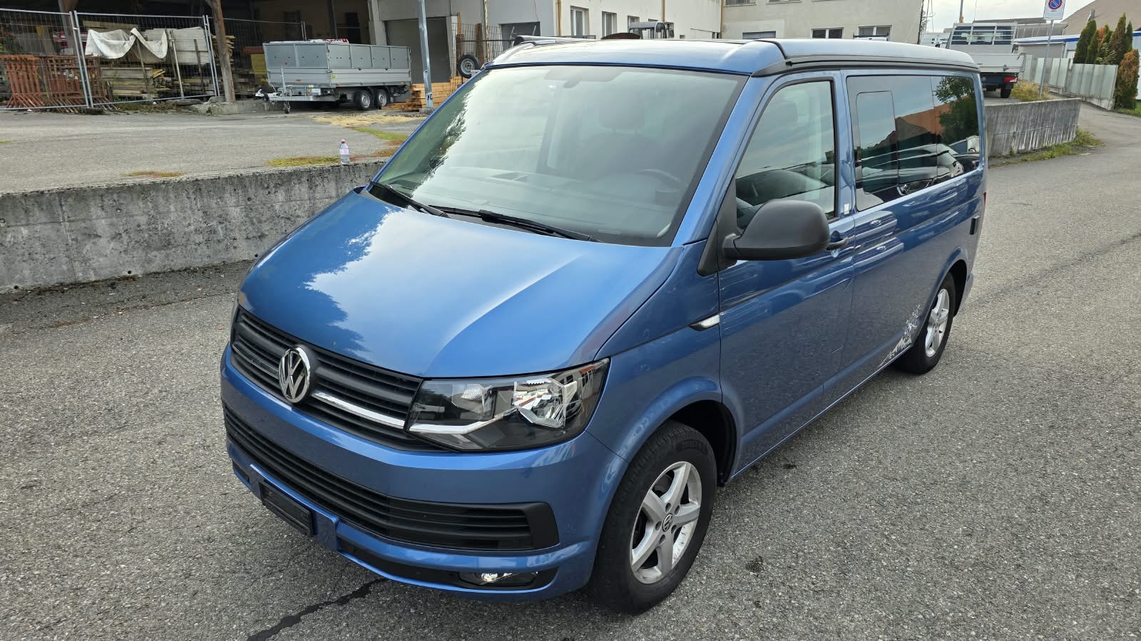 VW T6 California 2.0 TDI Beach Liberty 7 Places-image-0