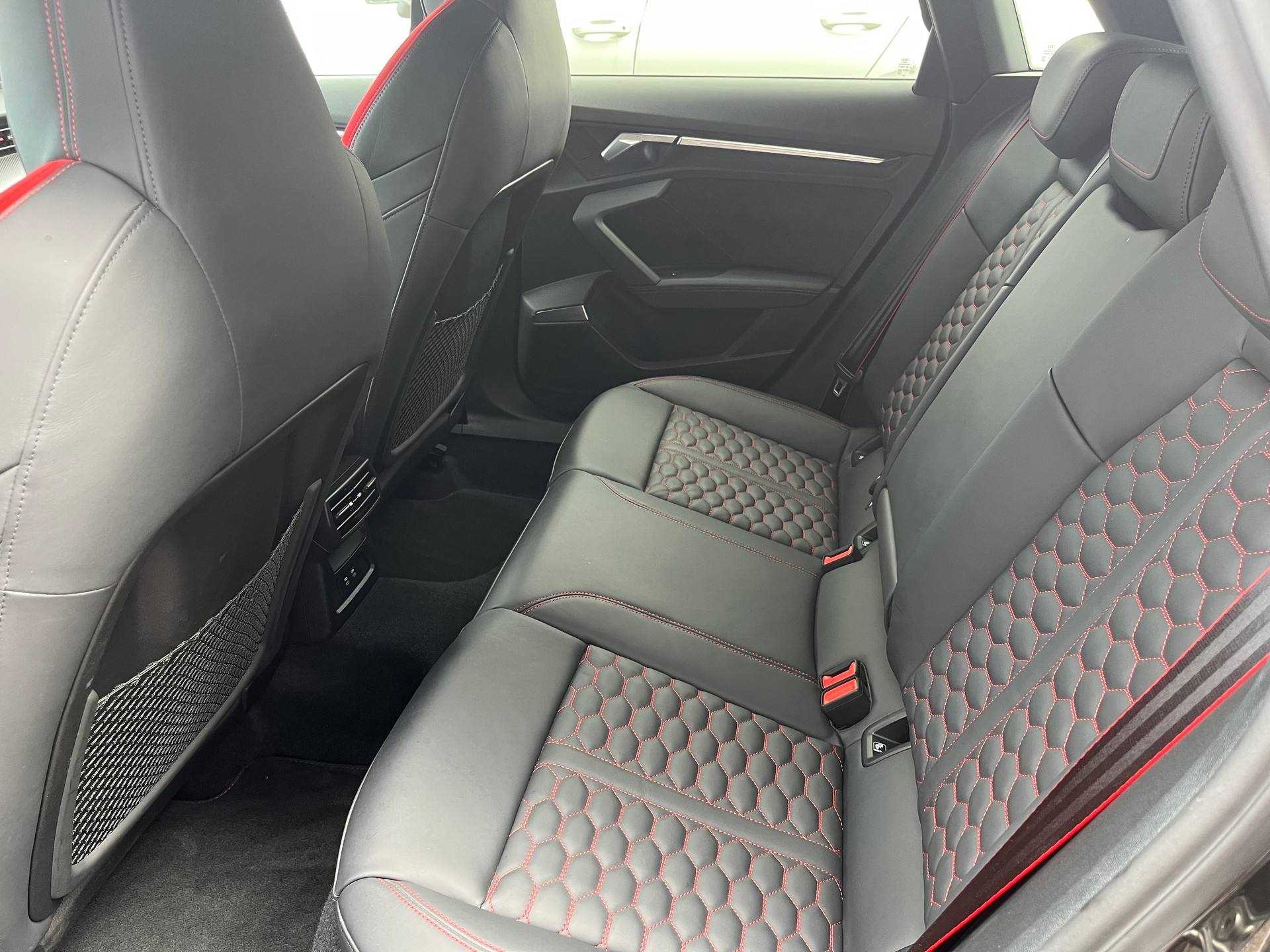 AUDI RS3 Sportback 2.5 TSI quattro S-tronic-image-7