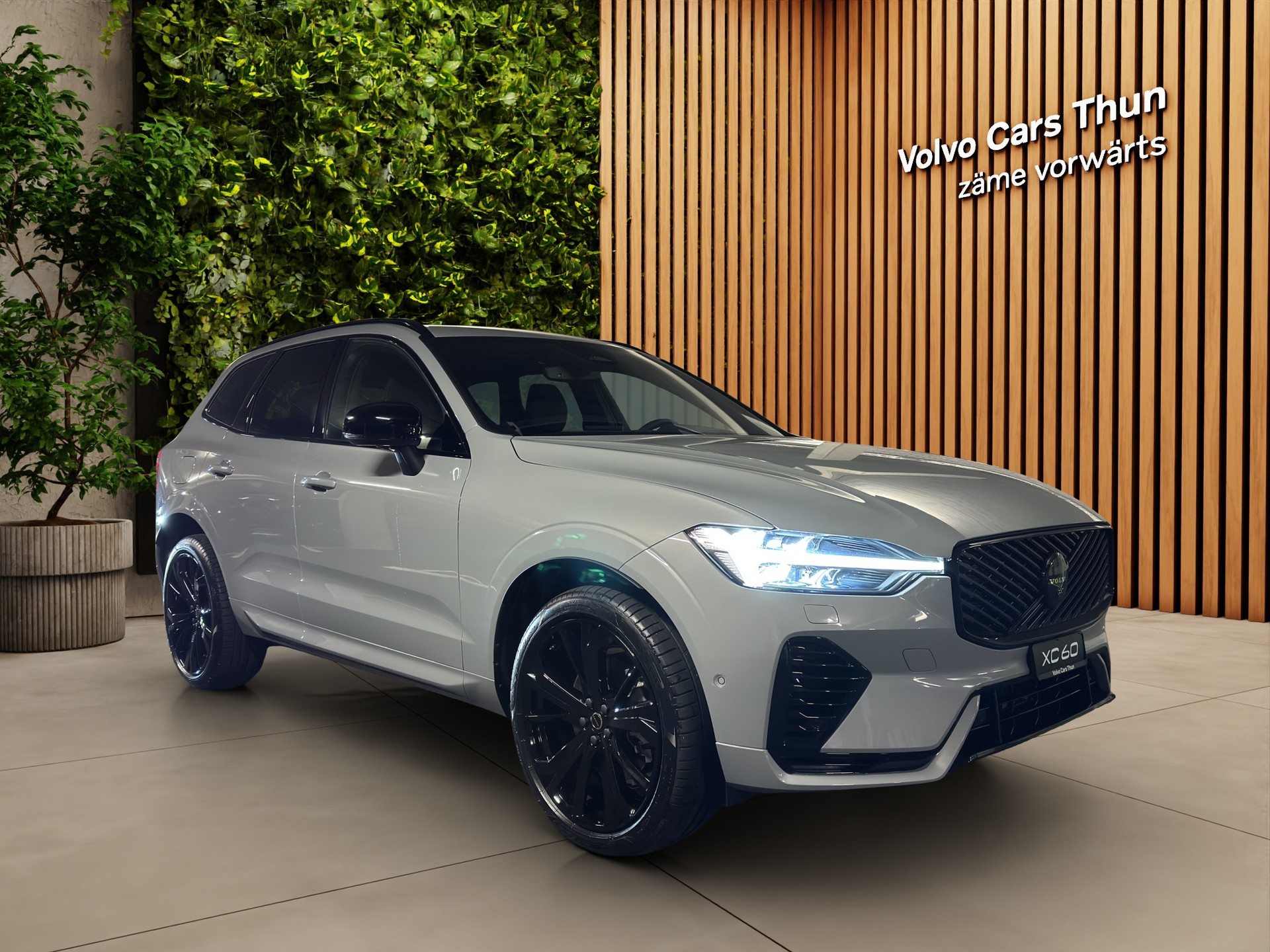 VOLVO XC60 2.0 T8 TE Black Edition eAWD-showroom-element-2