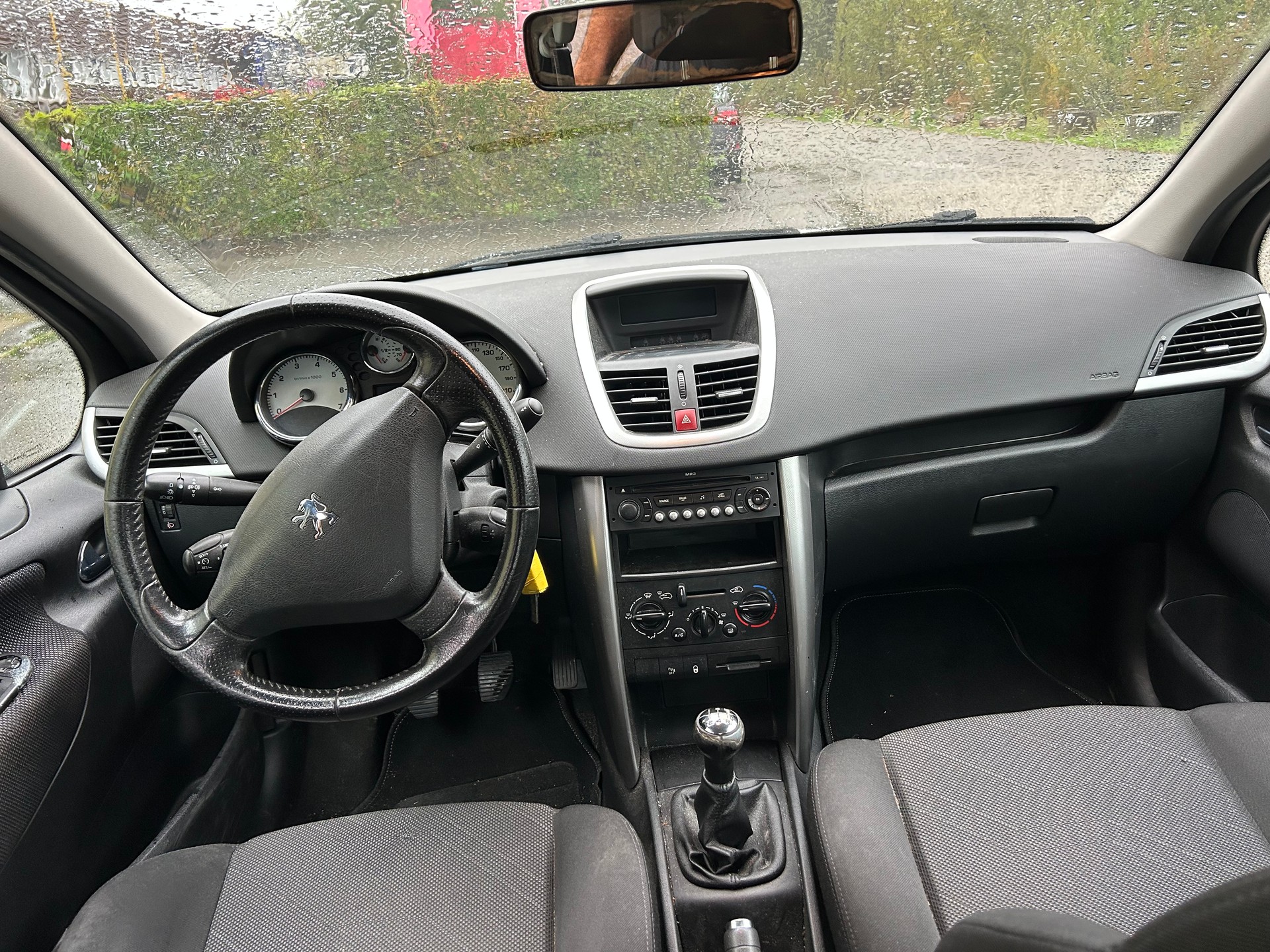 PEUGEOT 207 1.6 16V Black&Silver-image-6