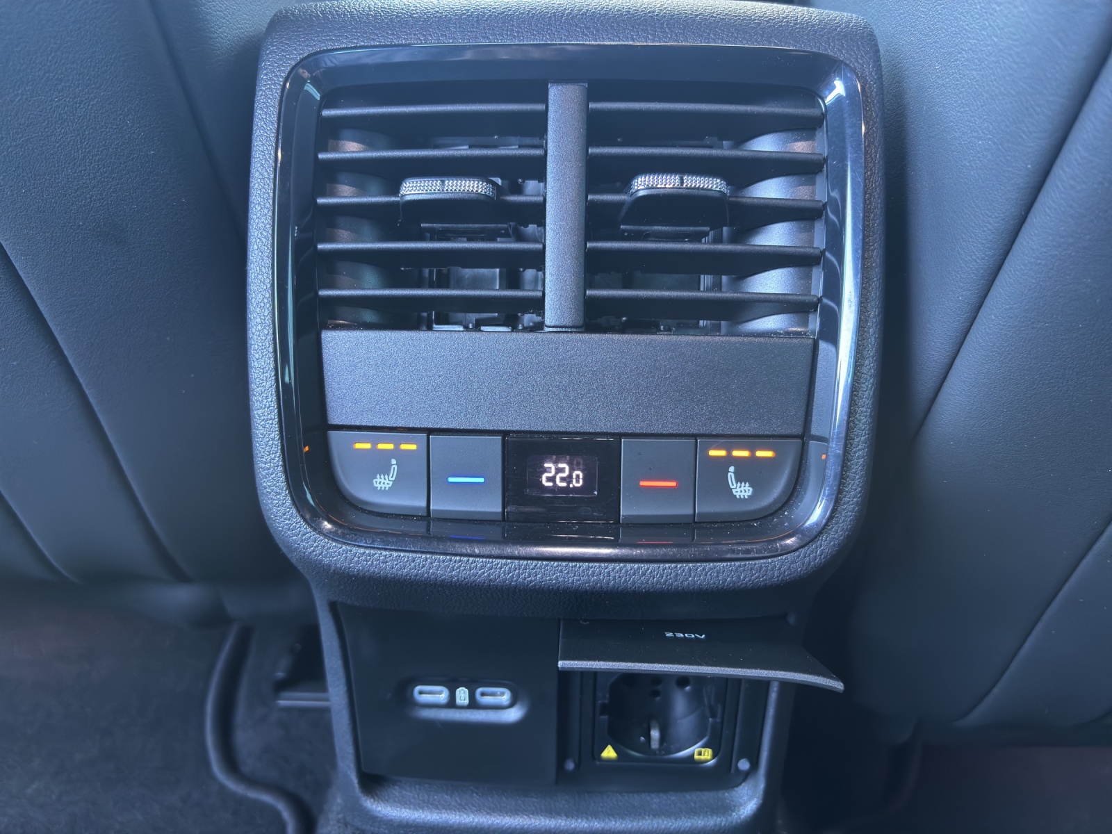SKODA Octavia Combi 2.0 TSI DSG RS mit AHK & elektr. einstellbarer Fahrer- und Beifahrersitz-image-28