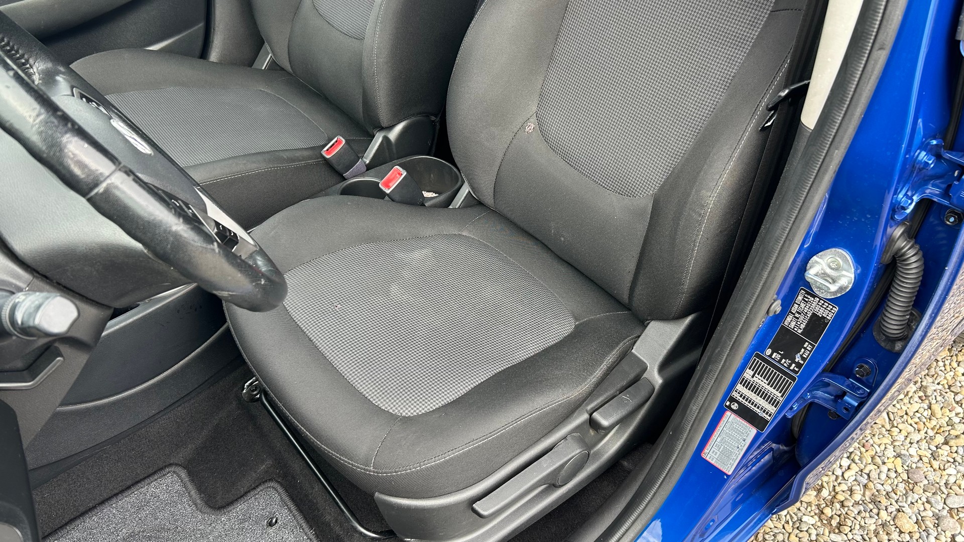 HYUNDAI i20 1.4 Style-image-4
