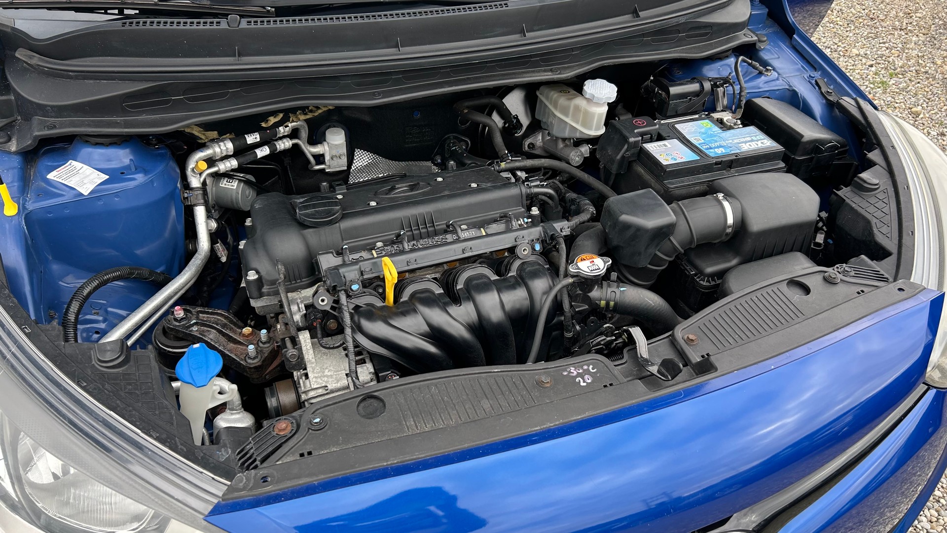 HYUNDAI i20 1.4 Style-image-29