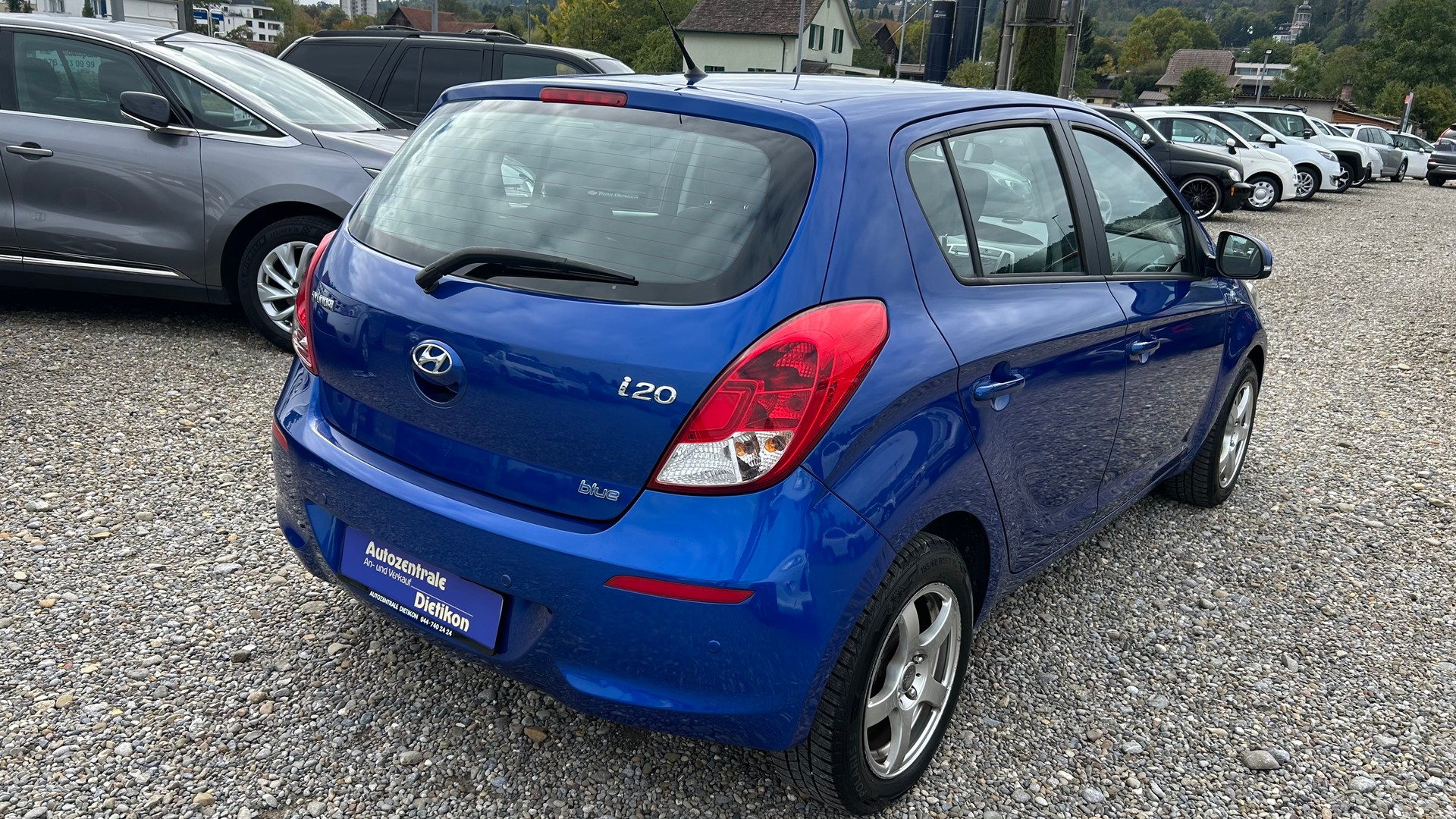 HYUNDAI i20 1.4 Style-image-17
