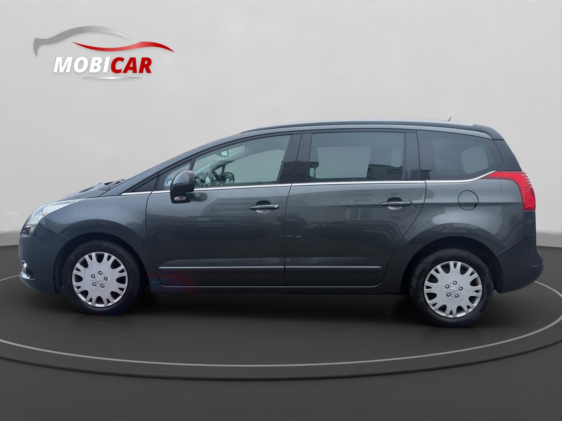PEUGEOT 5008 1.6 HDI Allure EGS6-image-1