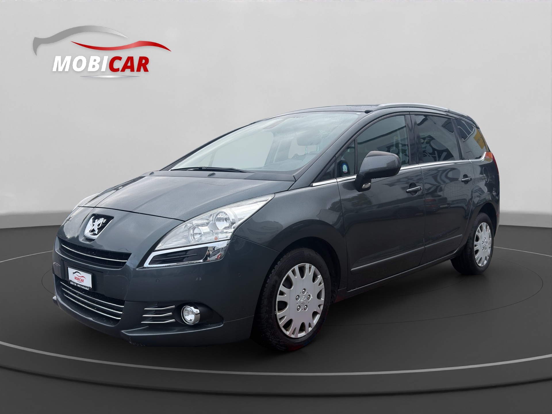 PEUGEOT 5008 1.6 HDI Allure EGS6-image-0