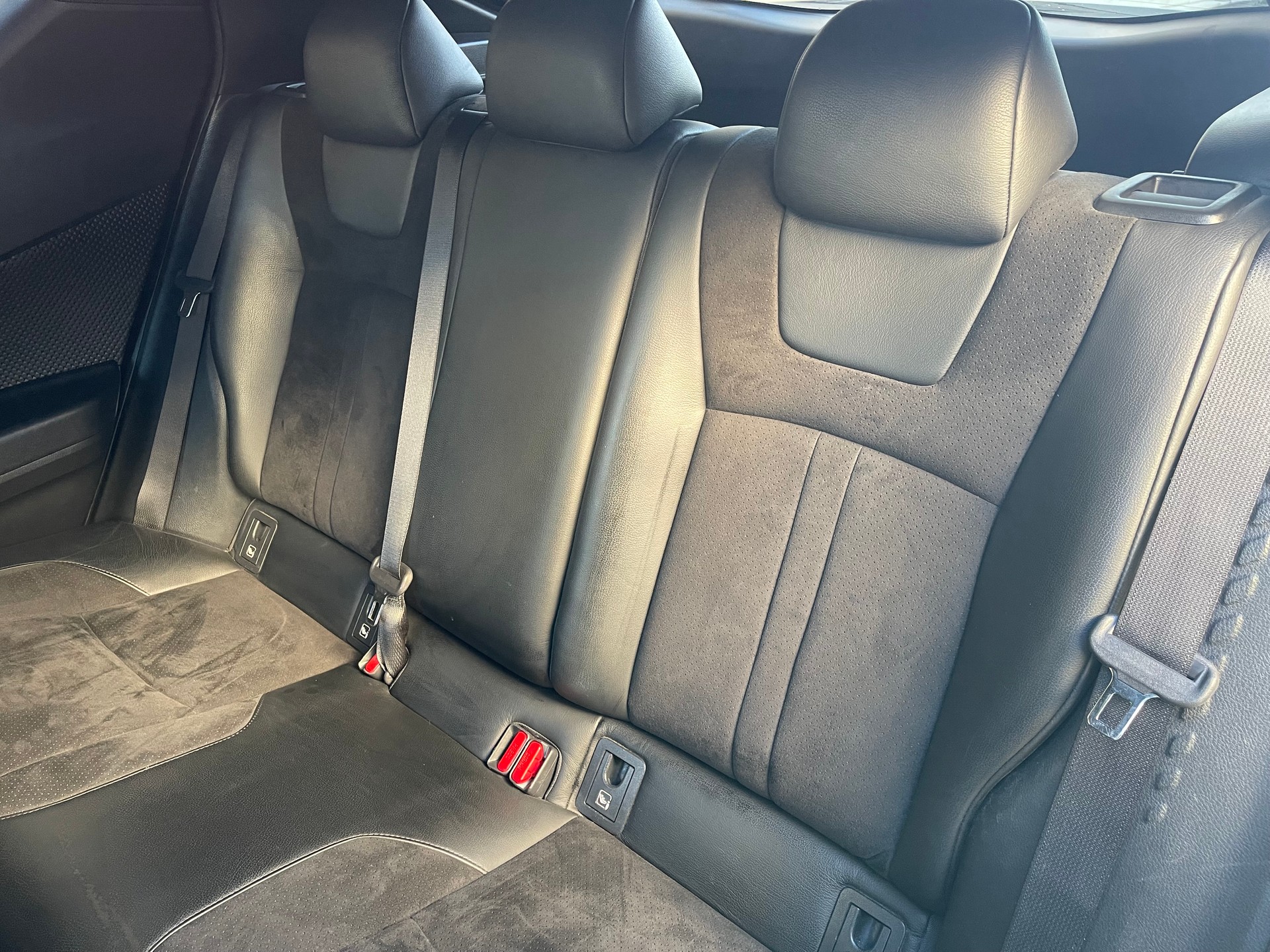 TOYOTA C-HR 2.0 VVTi HSD Move-image-15