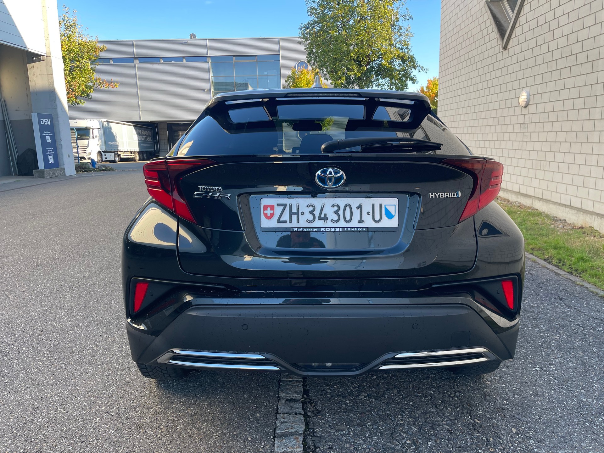 TOYOTA C-HR 2.0 VVTi HSD Move-image-5