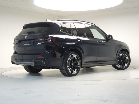 BMW iX3 Impressive-image-2