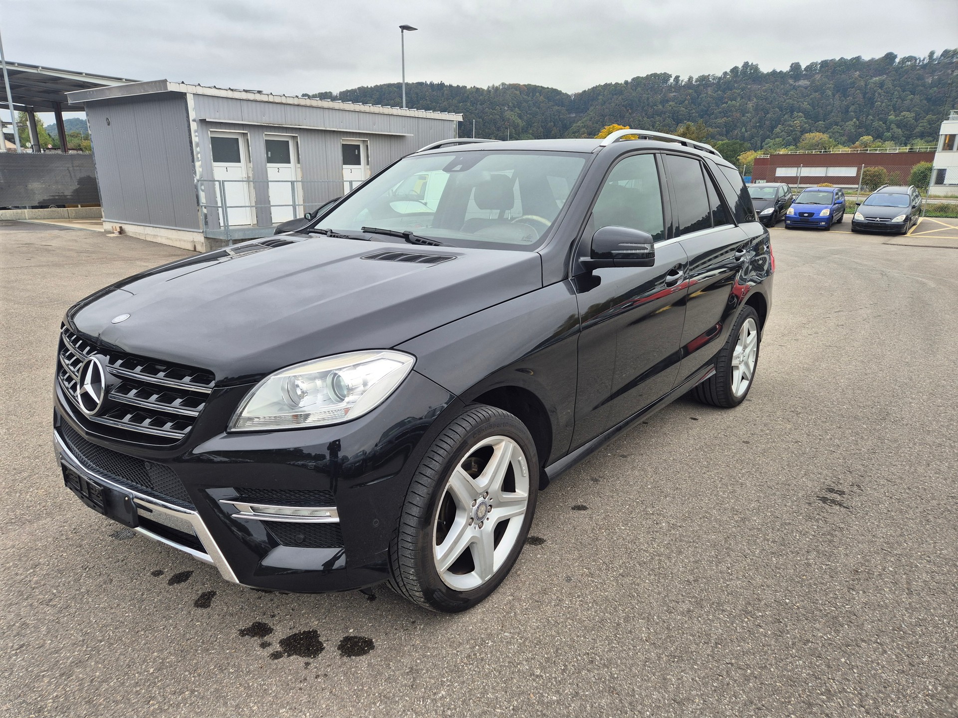 MERCEDES-BENZ ML 250 BlueTEC Edition 4Matic 7G-Tronic-image-11