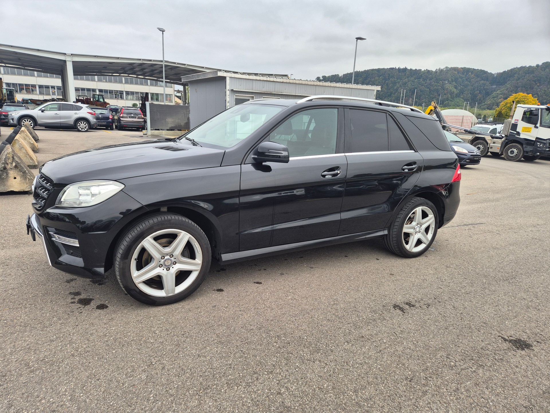MERCEDES-BENZ ML 250 BlueTEC Edition 4Matic 7G-Tronic-image-14