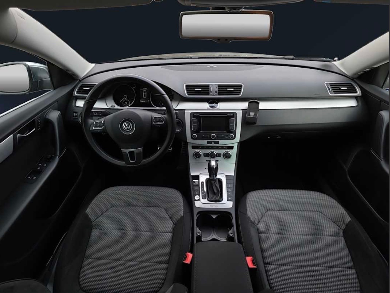 VW Alltrack 2.0 TDi BMT 4Motion DSG 12xALU-image-3