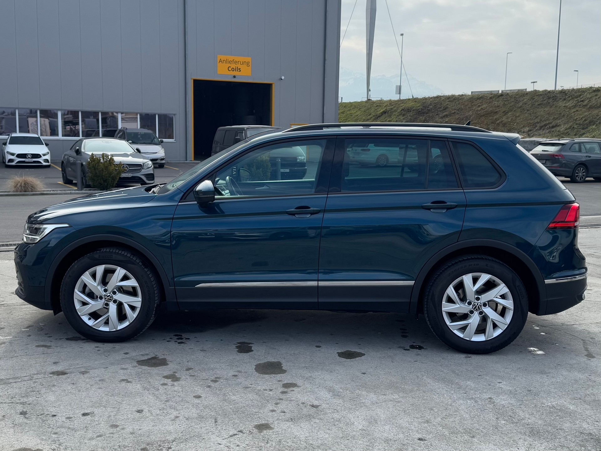 VW TIGUAN 2.0TDI LIFE 4 MOTION DSG-image-6