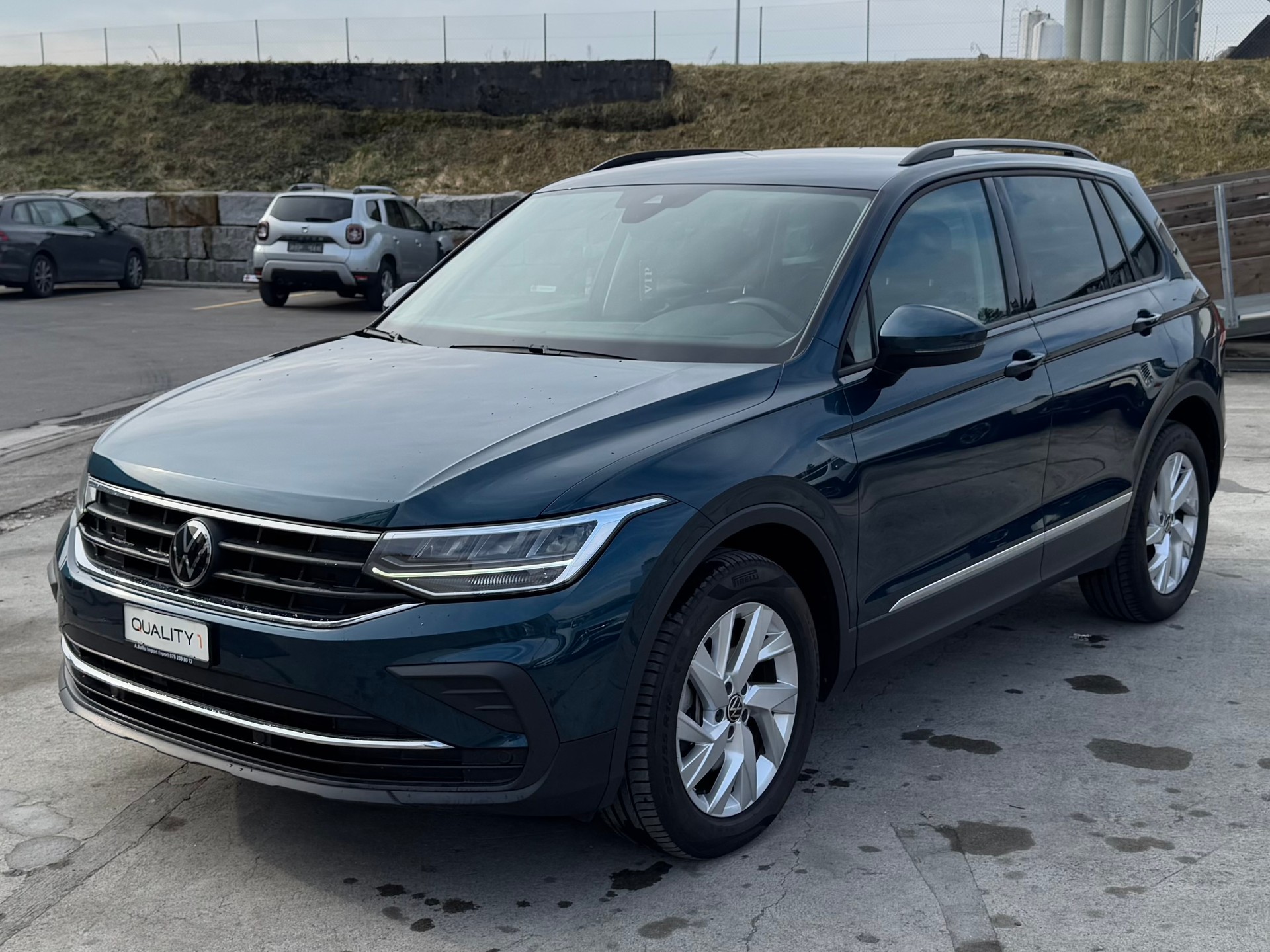 VW TIGUAN 2.0TDI LIFE 4 MOTION DSG-image-7