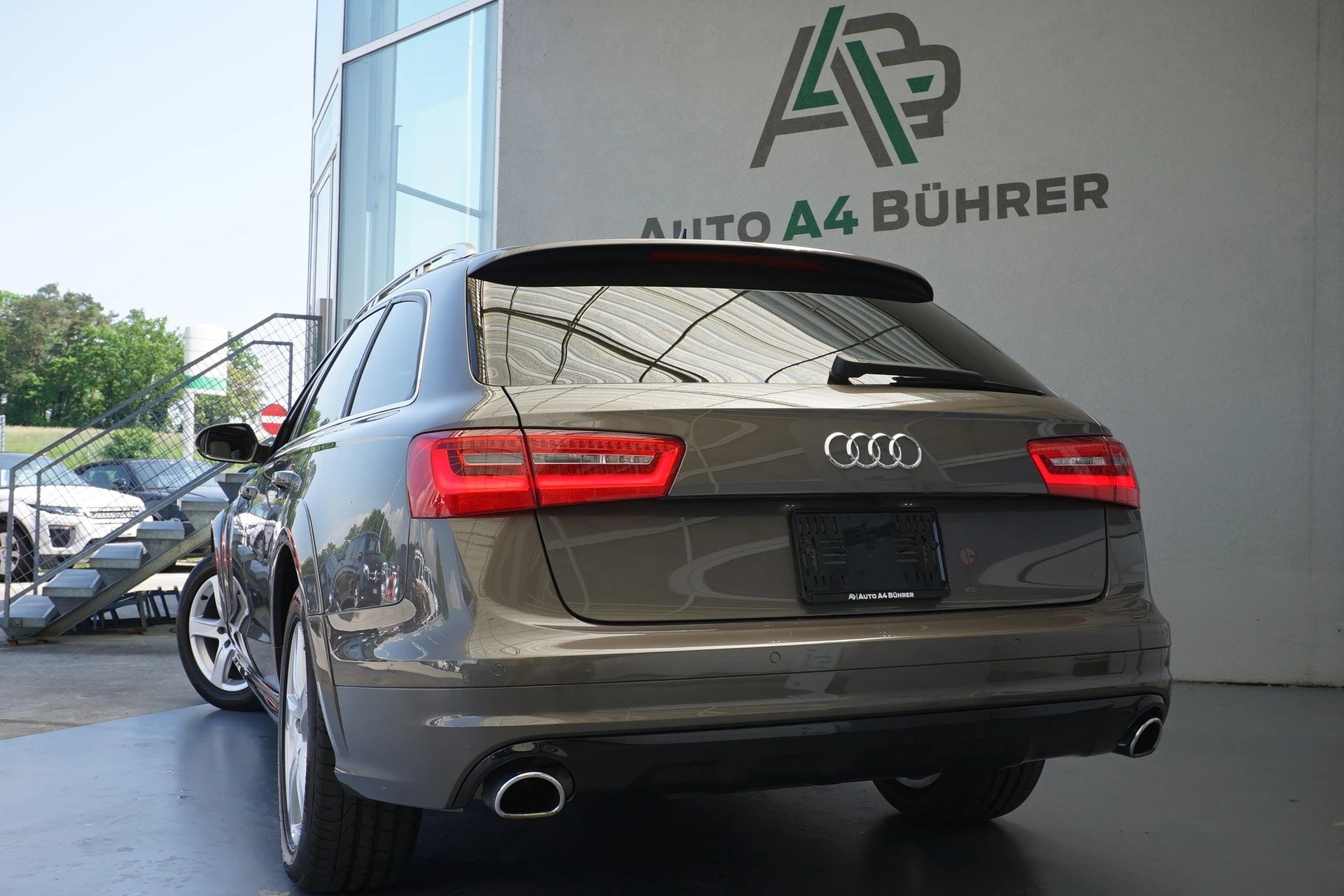 AUDI A6 Allroad Avant 3.0 TDI quattro 204PS sehr gepflegt!!-image-6