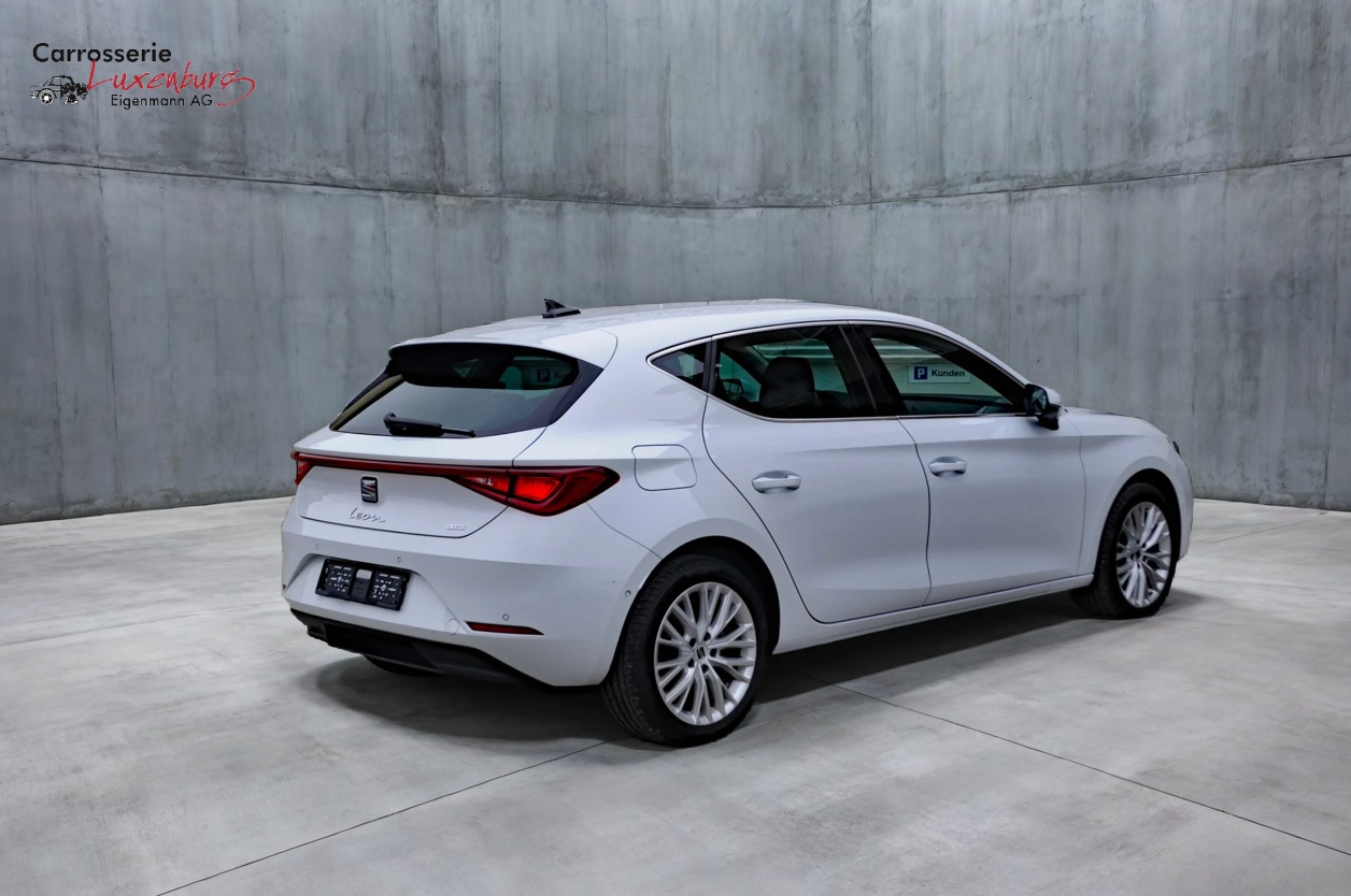 SEAT Leon ST 1.4 eHybrid pHEV Xcellence-showroom-element-3