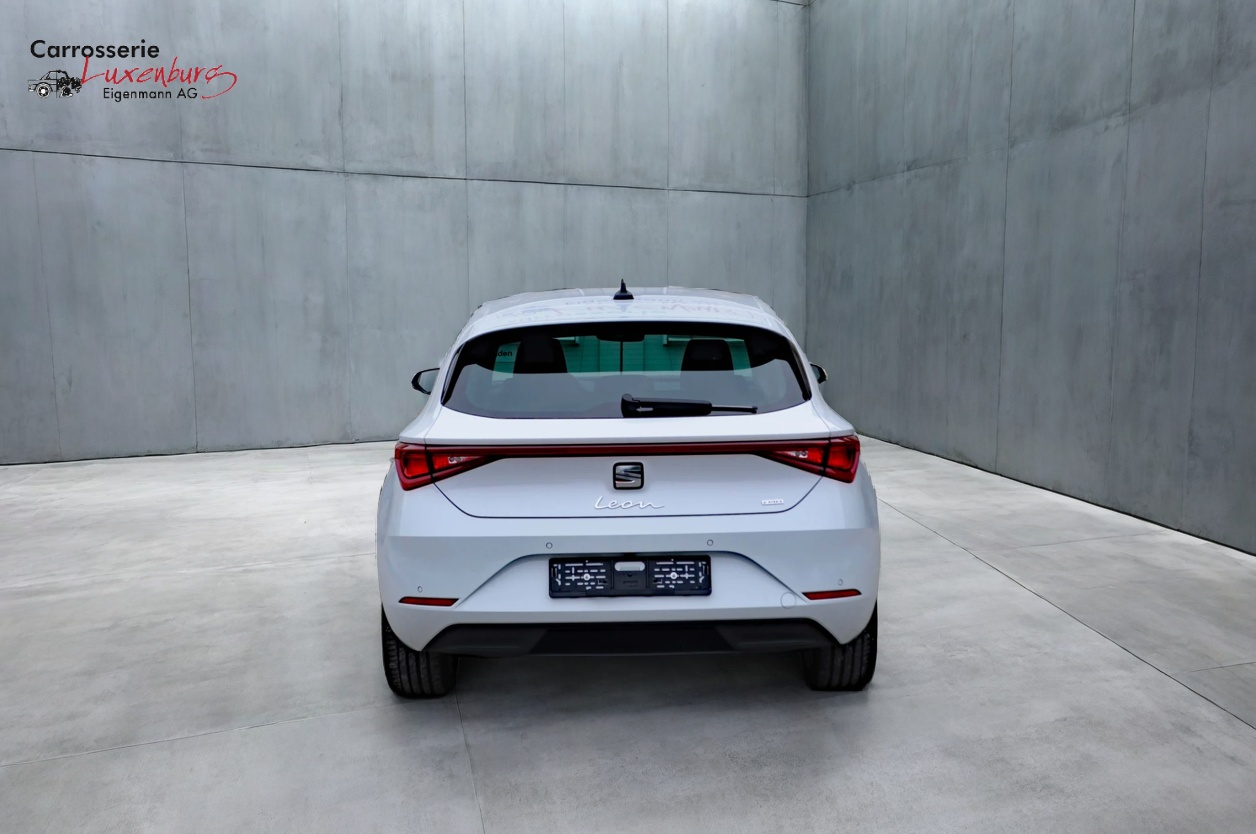 SEAT Leon ST 1.4 eHybrid pHEV Xcellence-showroom-element-2
