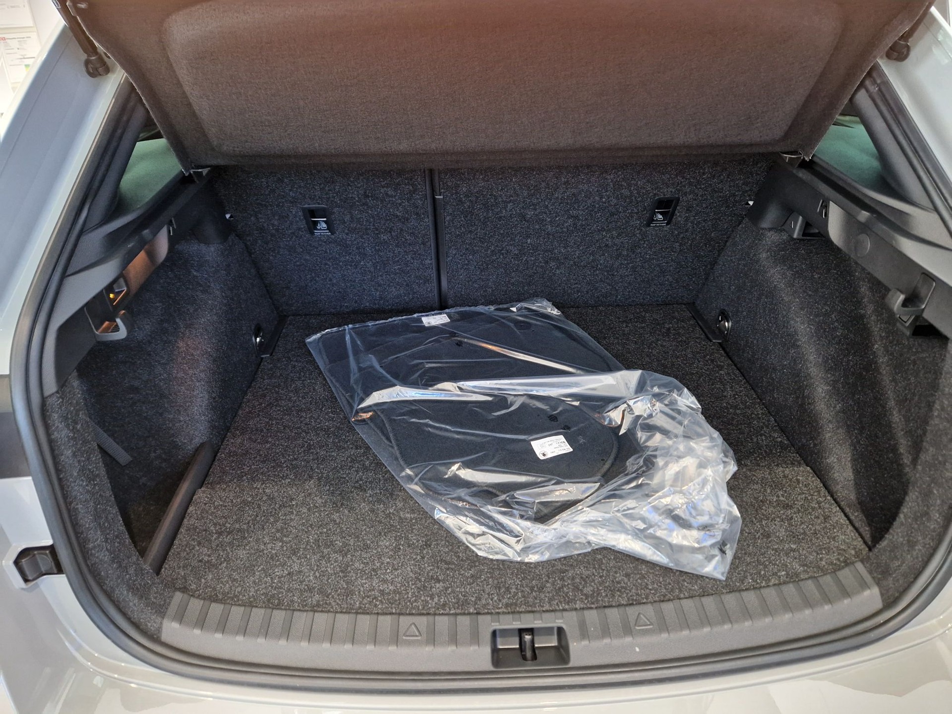 SKODA Scala 1.0 TSI Monte Carlo DSG-image-9