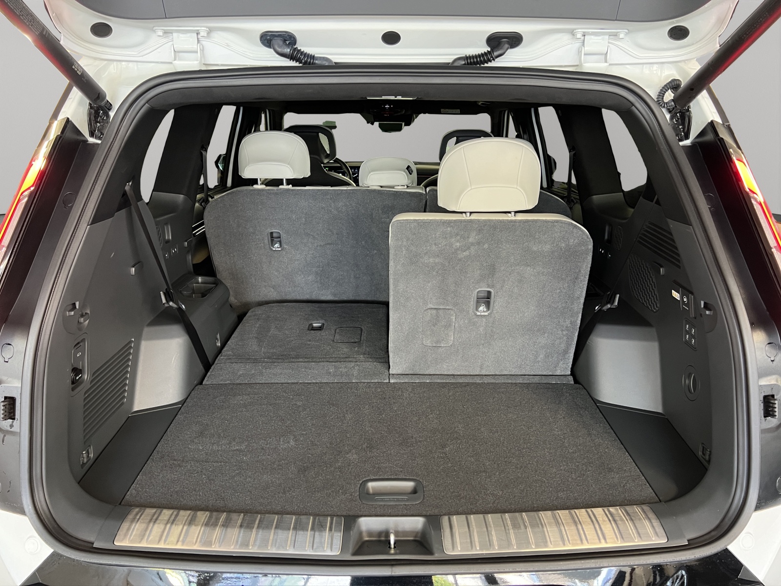 KIA EV9 99.8 kWh GT-Line 4x4-image-14