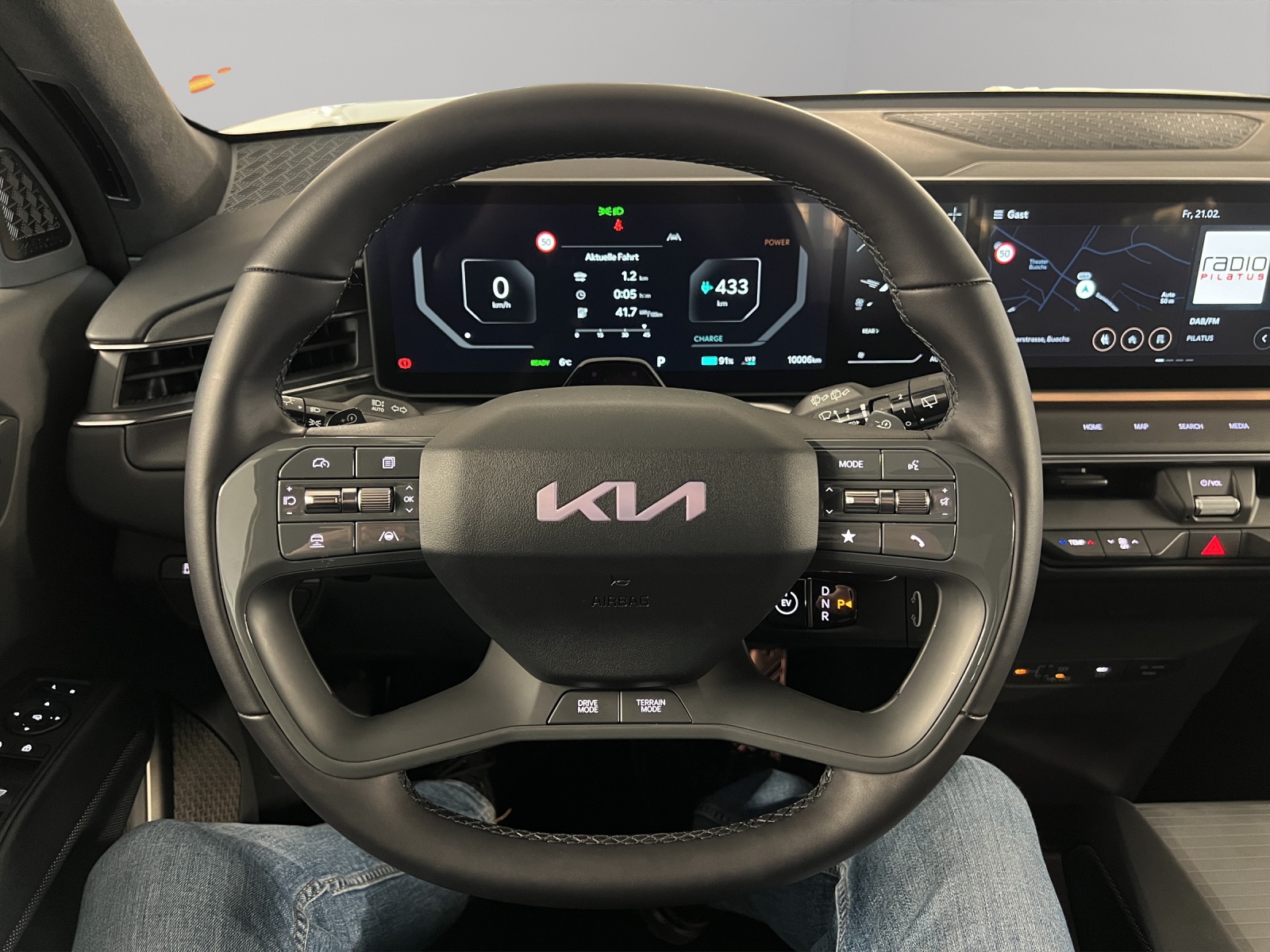 KIA EV9 99.8 kWh GT-Line 4x4-image-6