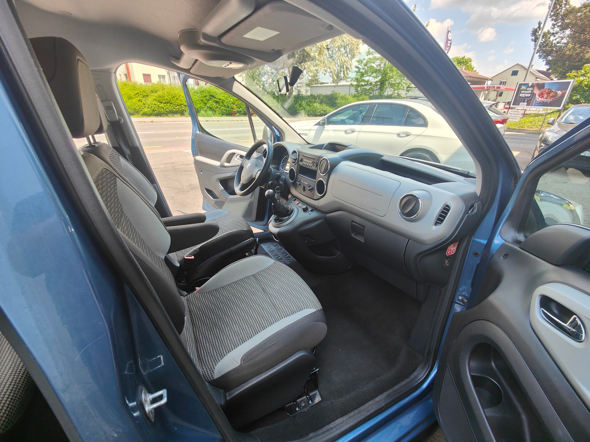 PEUGEOT Partner 1.6 HDI 112FAP Tepee, Outdoor-image-14