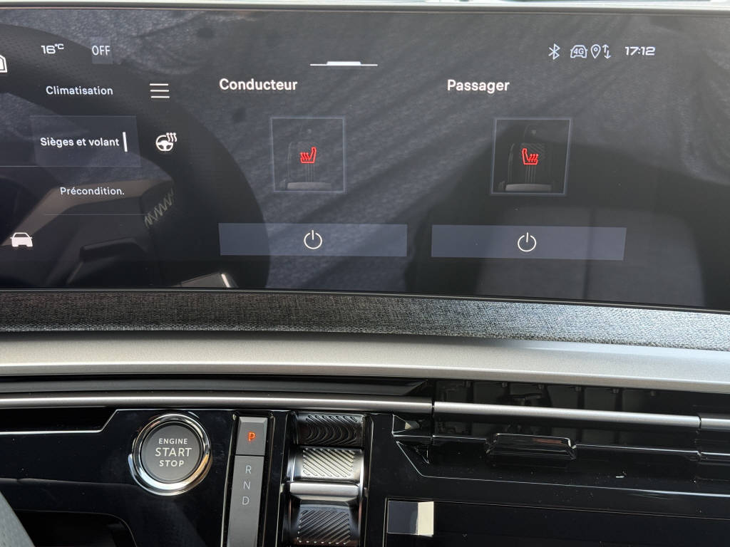 PEUGEOT 3008 Electrique 210ch GT-image-11