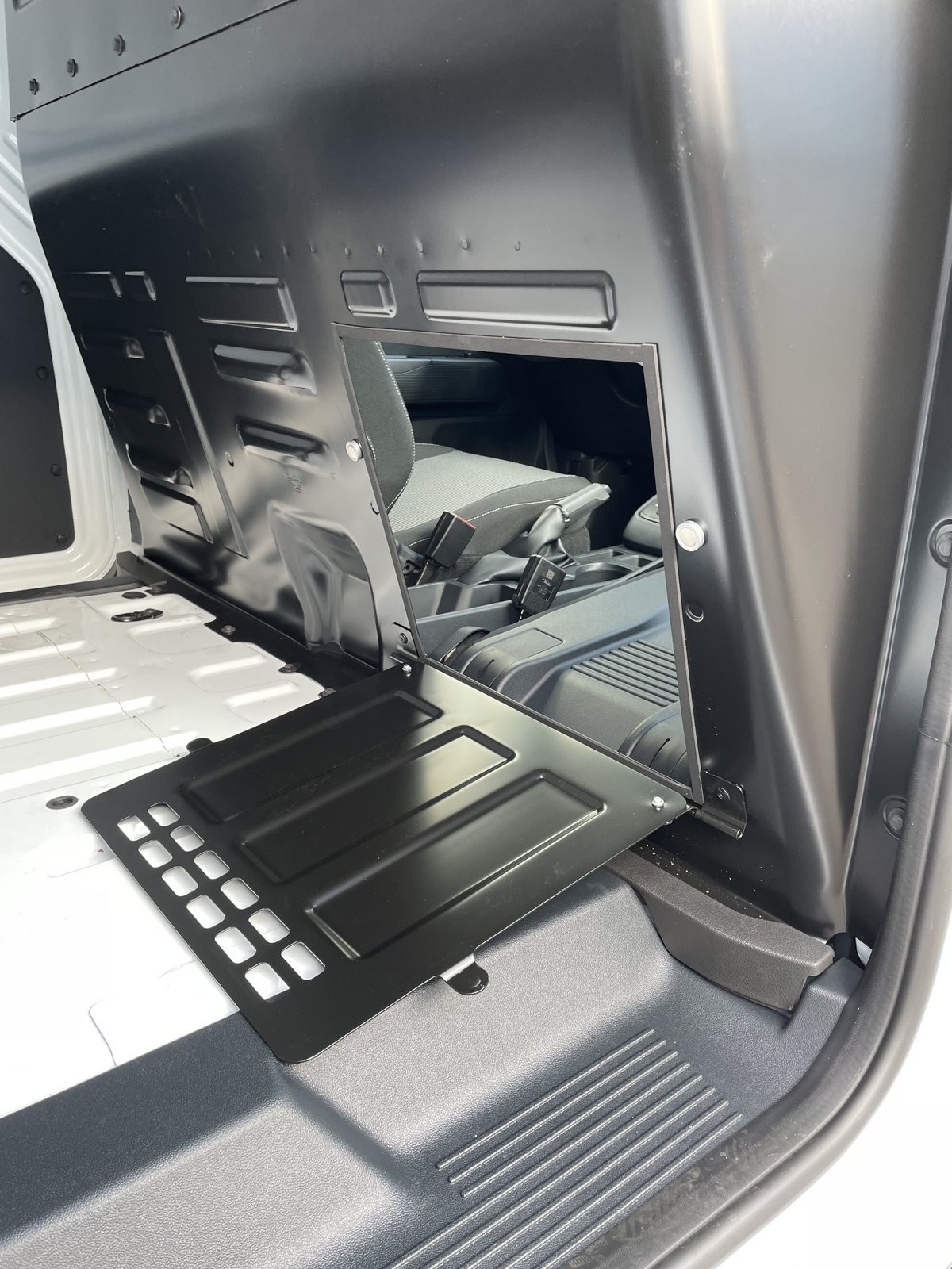 FORD Transit Courier Van 1.0 EcoBoost Trend-image-15