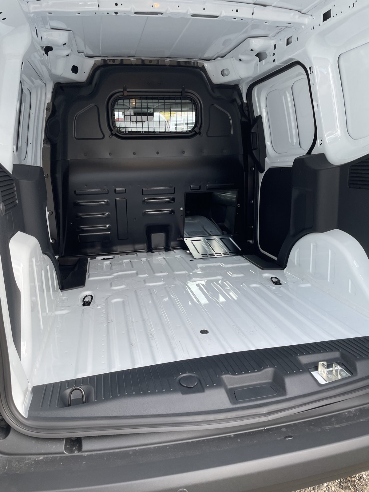 FORD Transit Courier Van 1.0 EcoBoost Trend-image-13