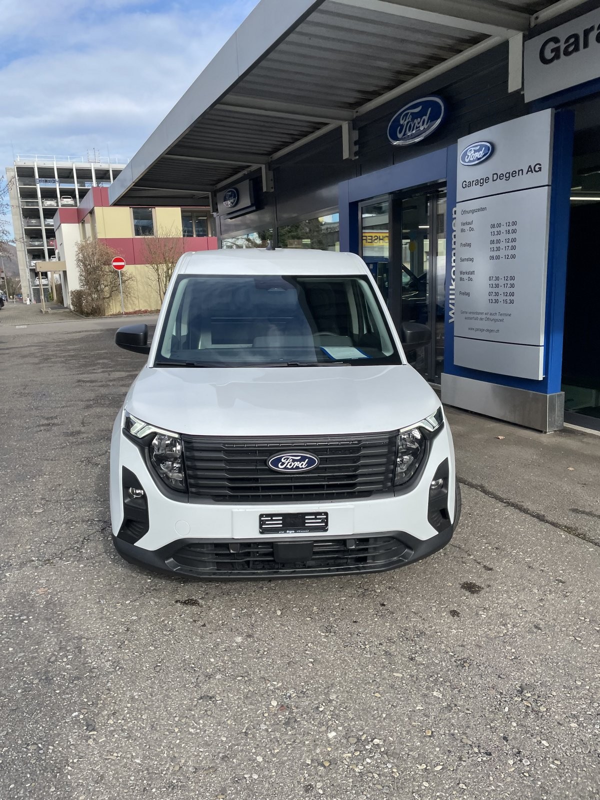 FORD Transit Courier Van 1.0 EcoBoost Trend-image-8