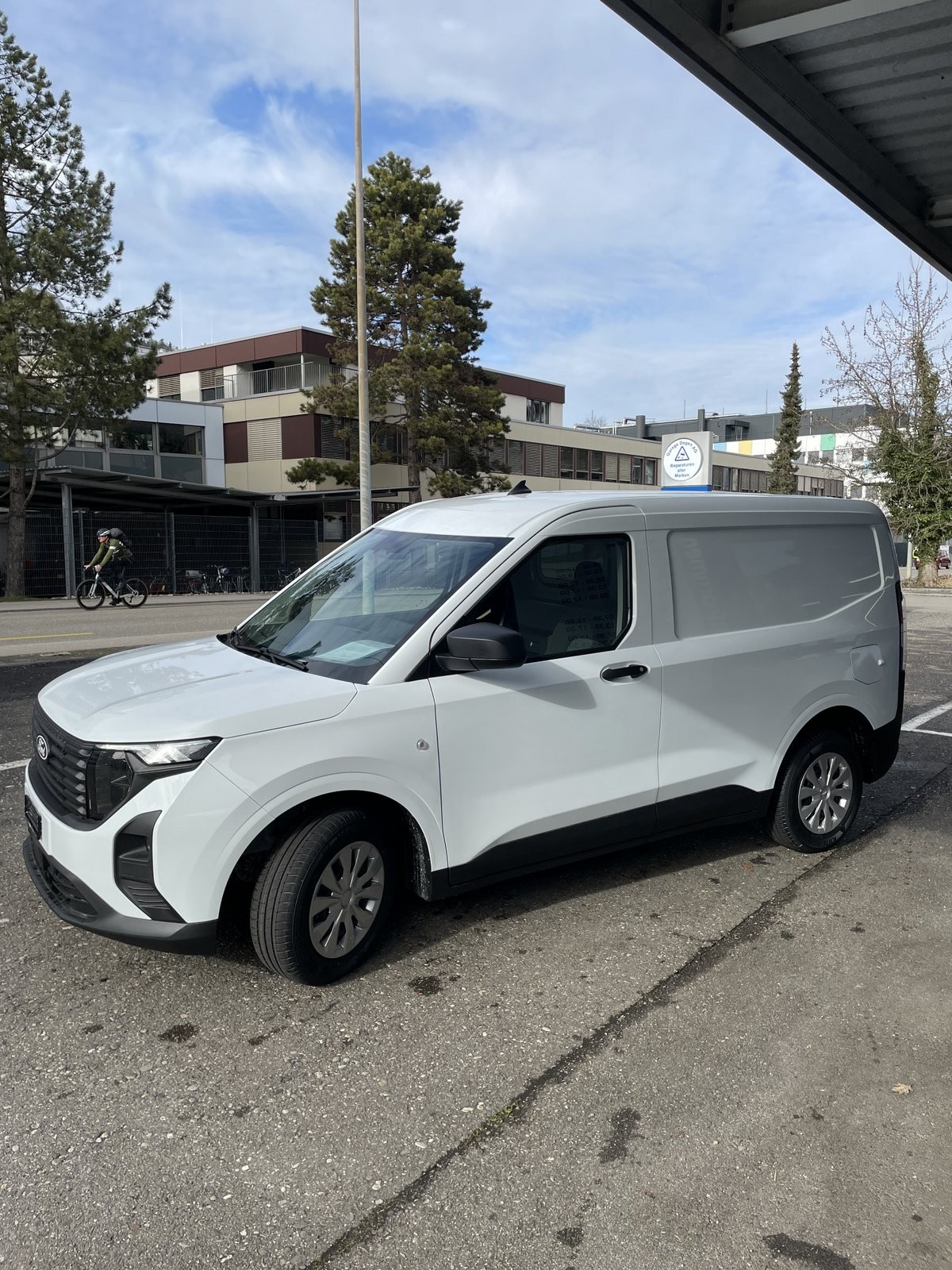 FORD Transit Courier Van 1.0 EcoBoost Trend-image-10