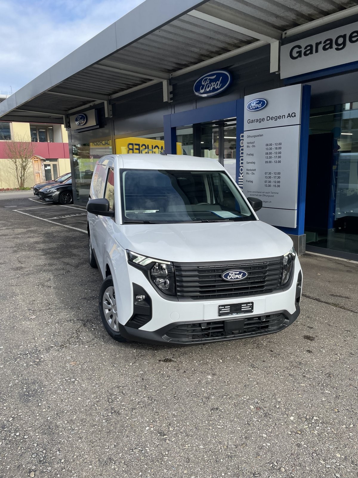 FORD Transit Courier Van 1.0 EcoBoost Trend-image-7
